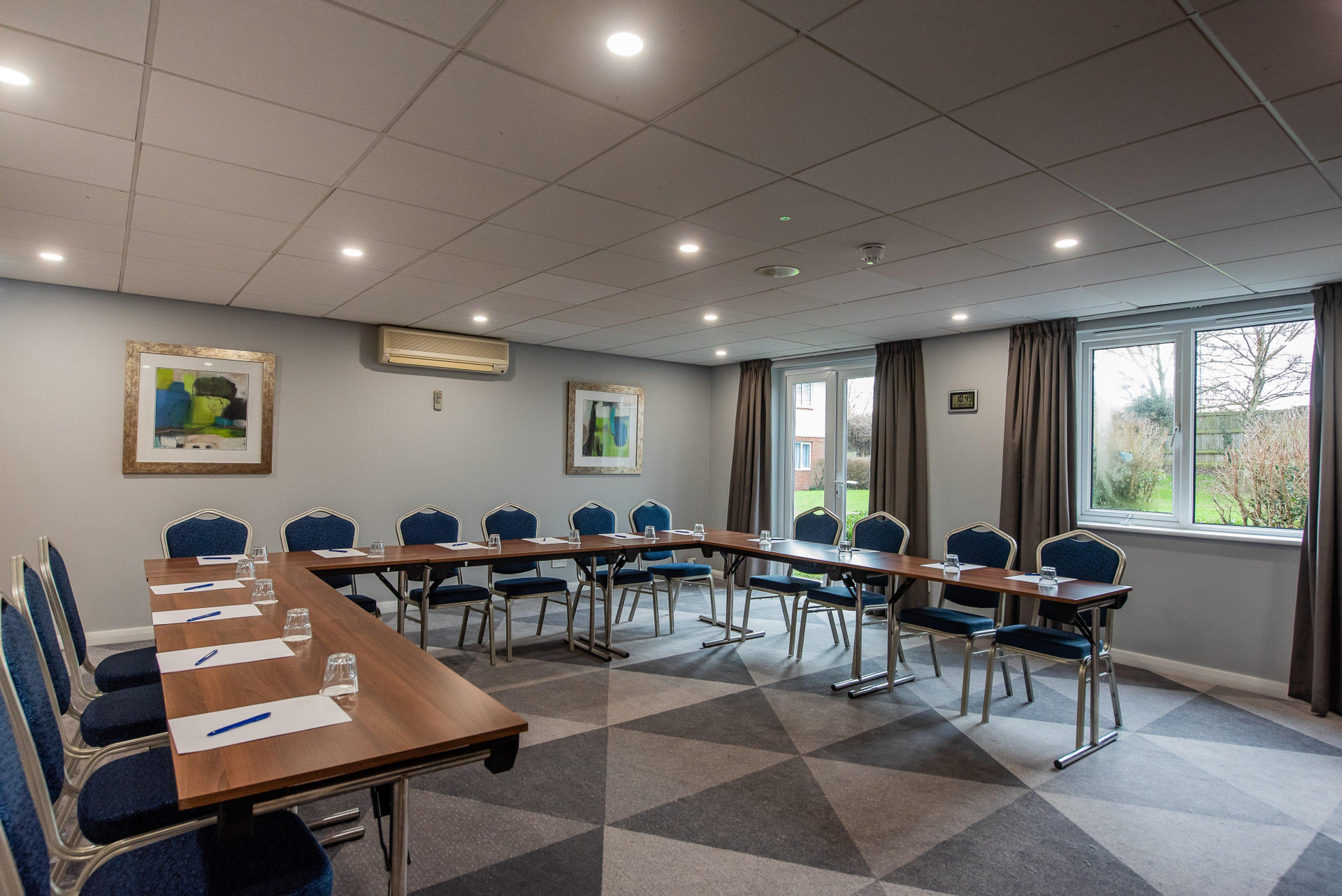 Sala de Reuniones Holiday Inn Express Canterbury by IHG