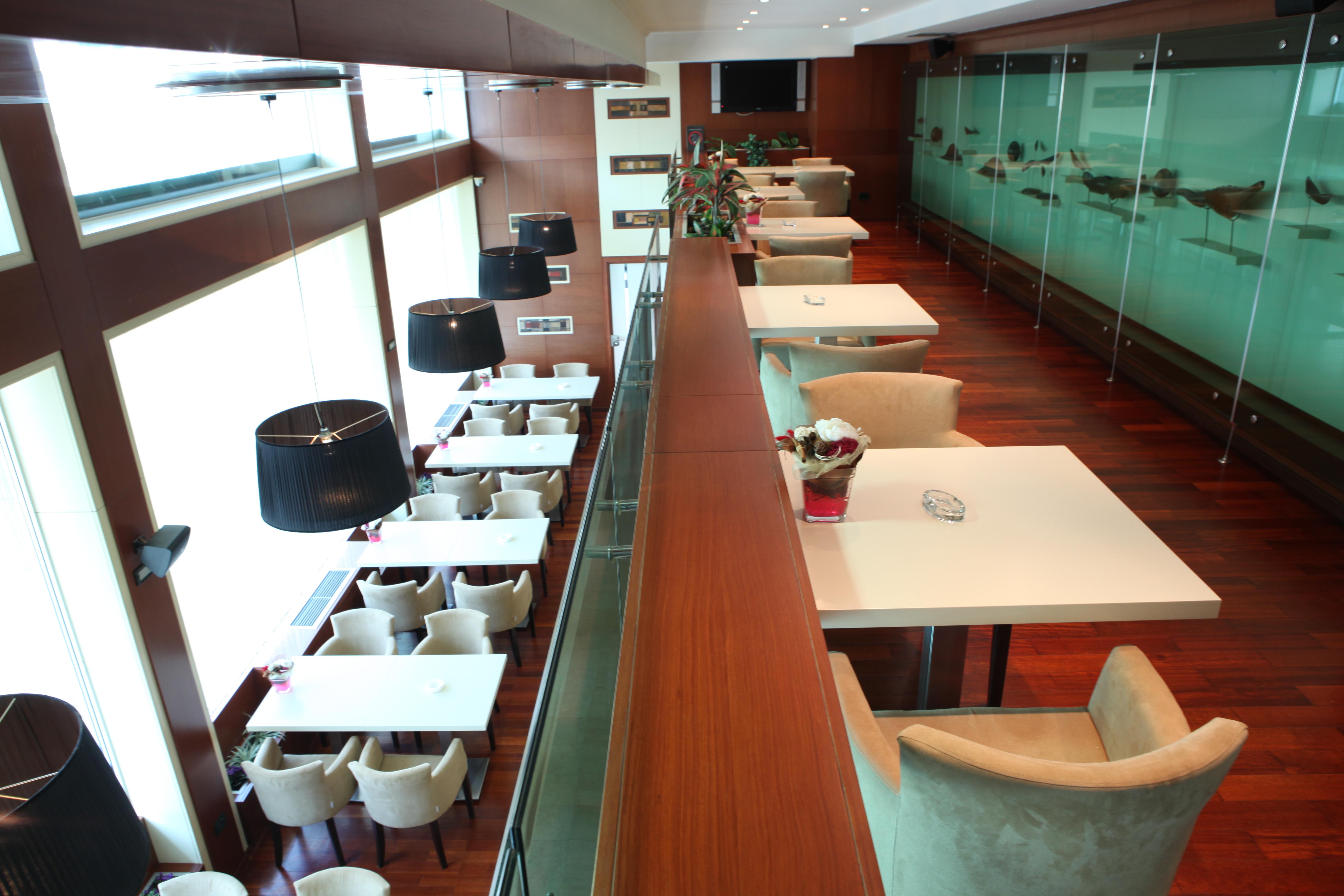 Bar/Salón Aleksandar