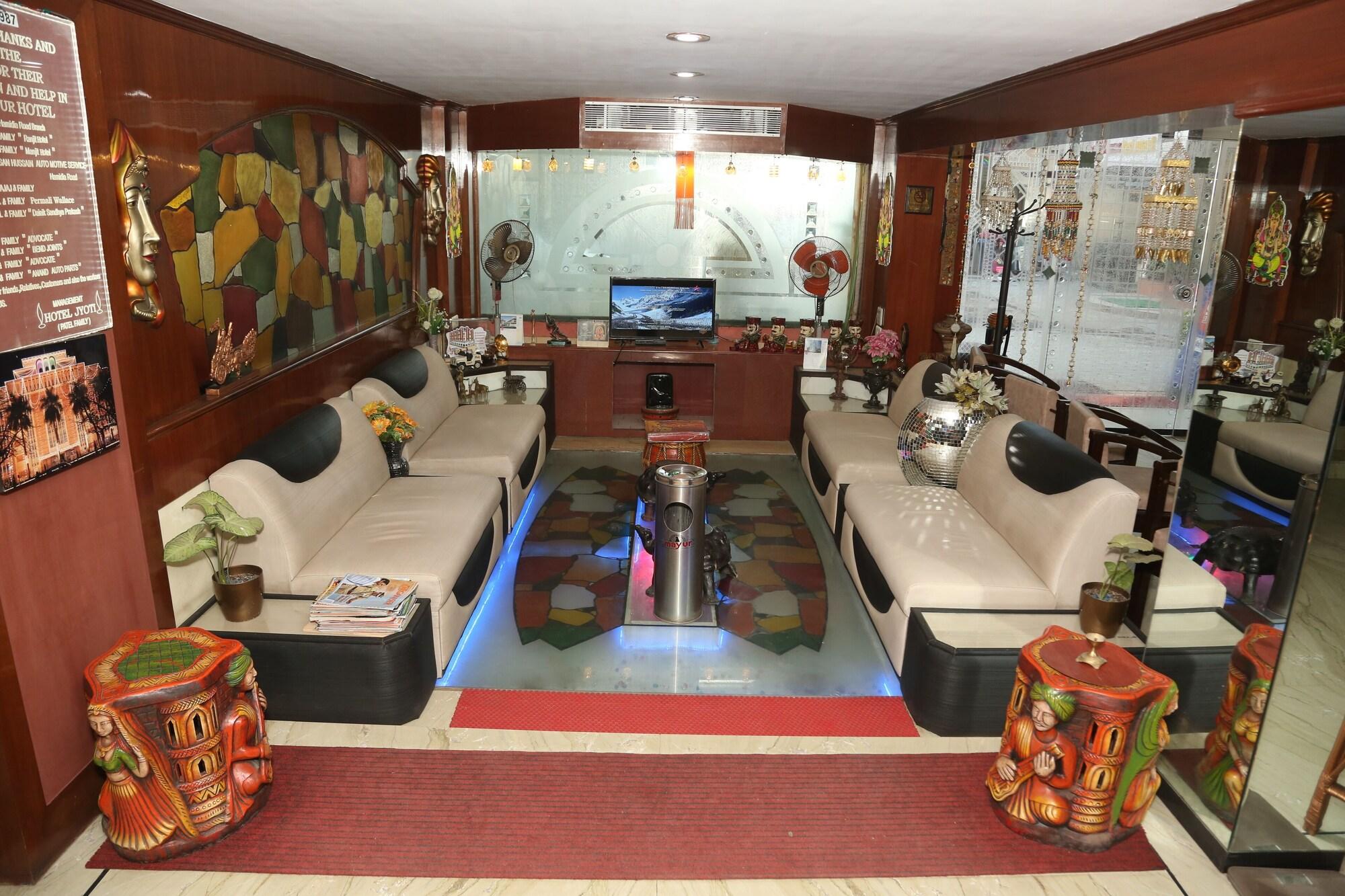 Vista Lobby Hotel Jyoti