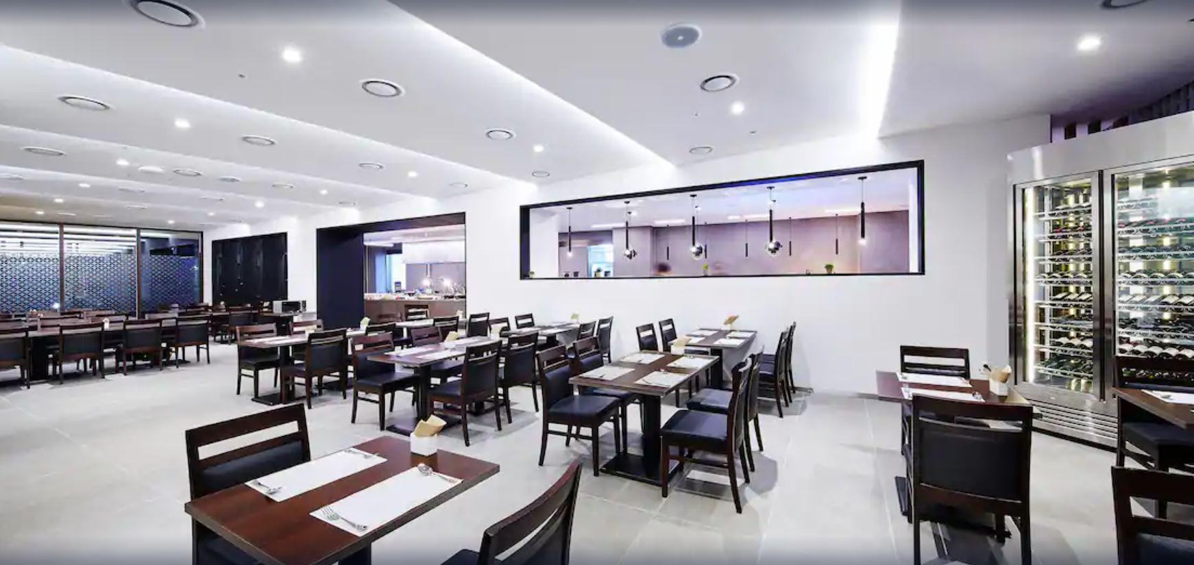 Restaurant Ramada Hotel & Suites by  Gangwon Pyeongchang