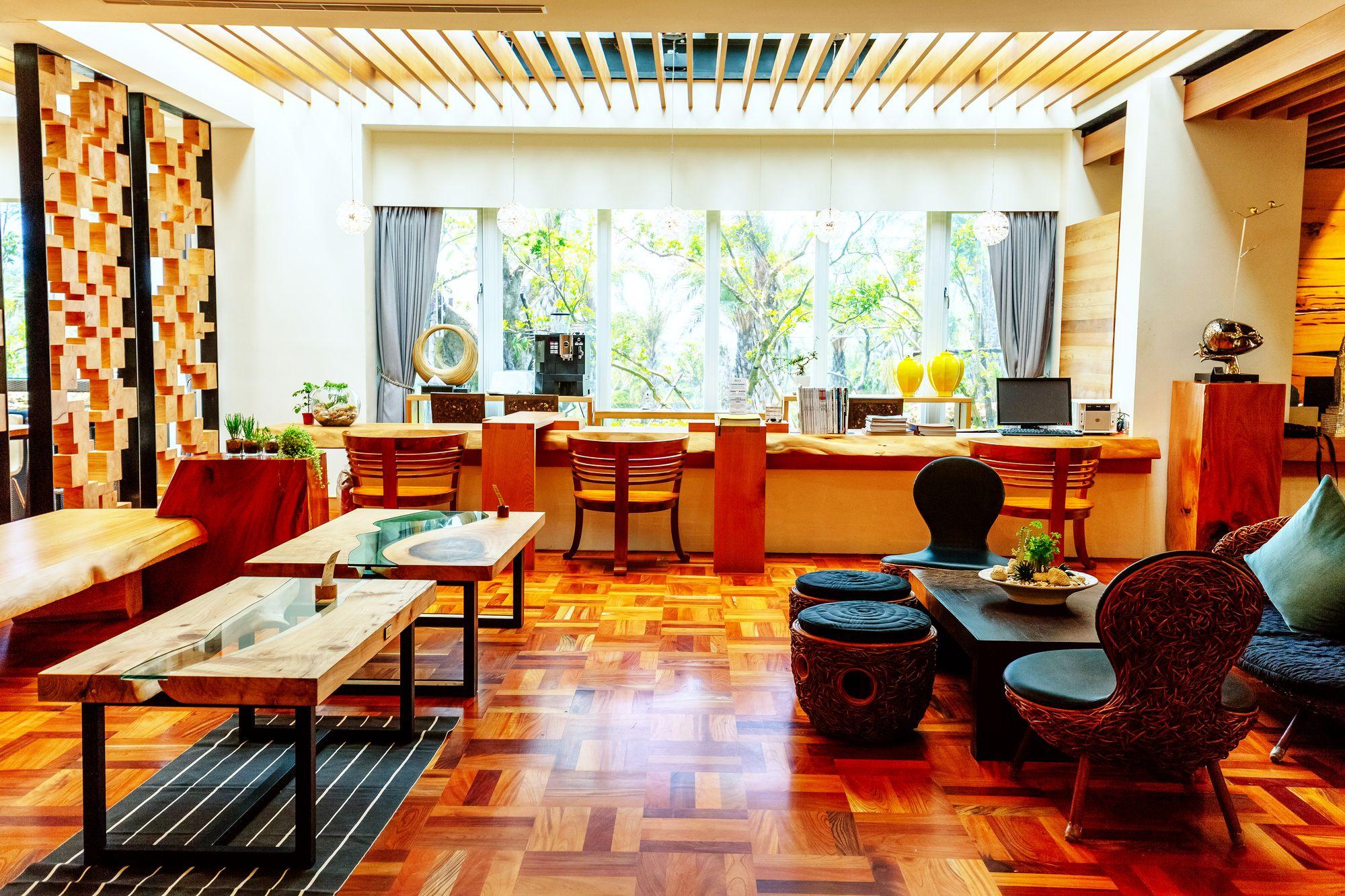 Vista Lobby Bay Forest Boutique Hotel