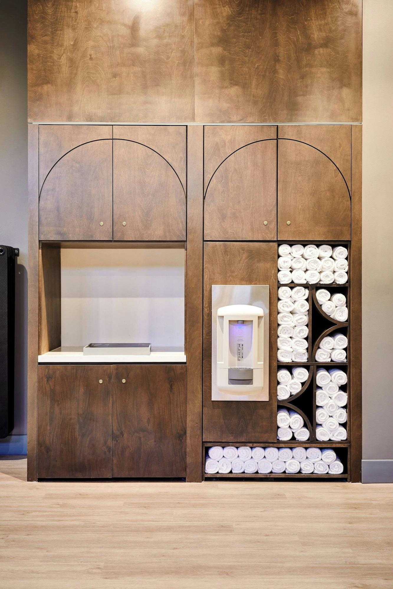 Gimnasio AC Hotel by Marriott Charlotte SouthPark