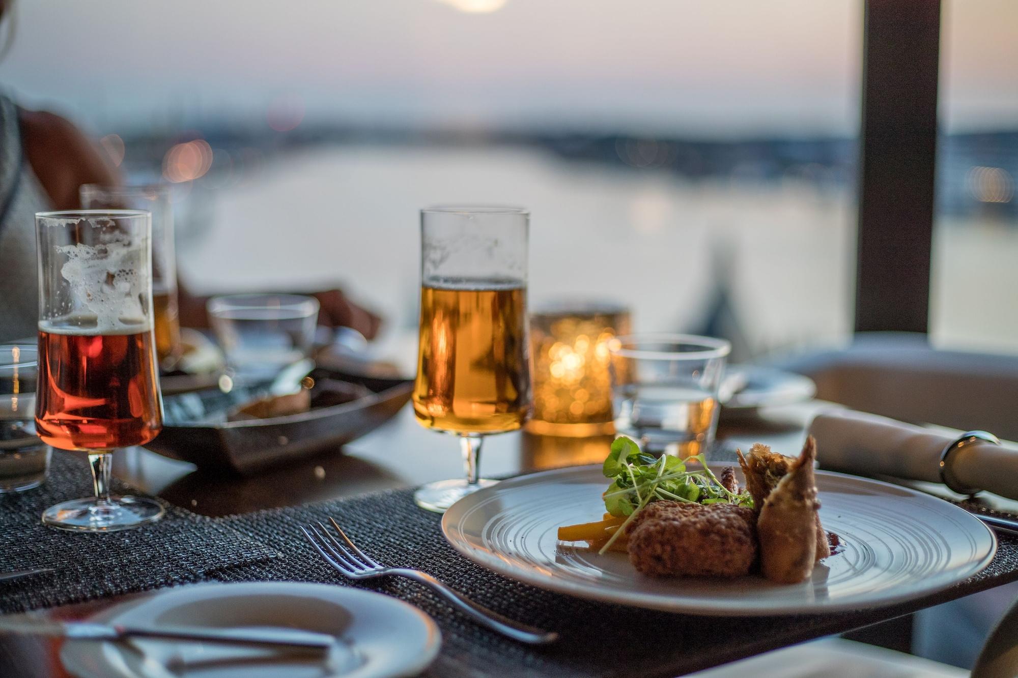 Restaurant Apartments at Hotel Riverton