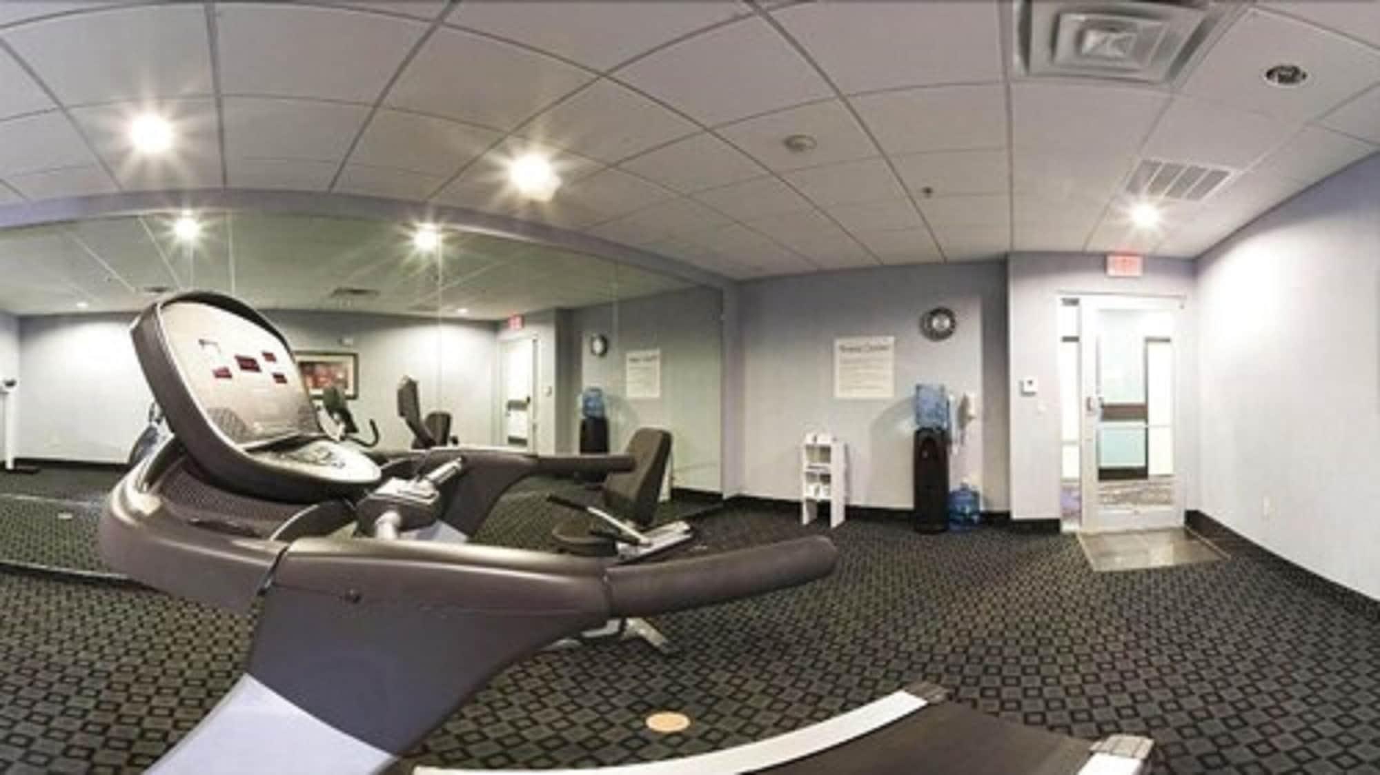 Gimnasio Holiday Inn Express Hotel & Suites Graham by IHG