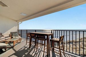 Alquiler Vacacional - 513 Seascape by Avantstay Oceanfront Home w/ Amazing Views & Community Pool Access