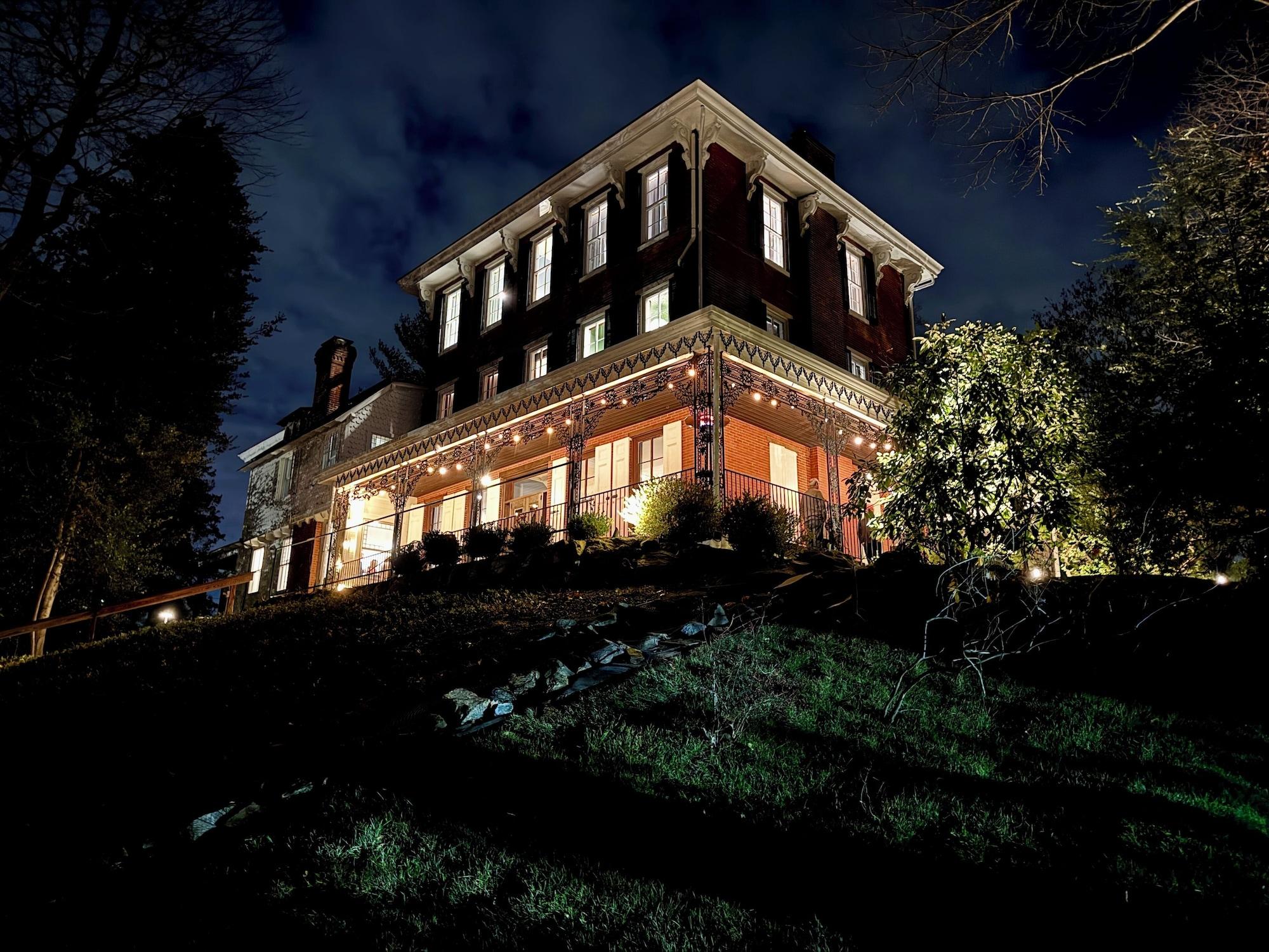 Vista Exterior The Bookhouse Hotel at Faunbrook