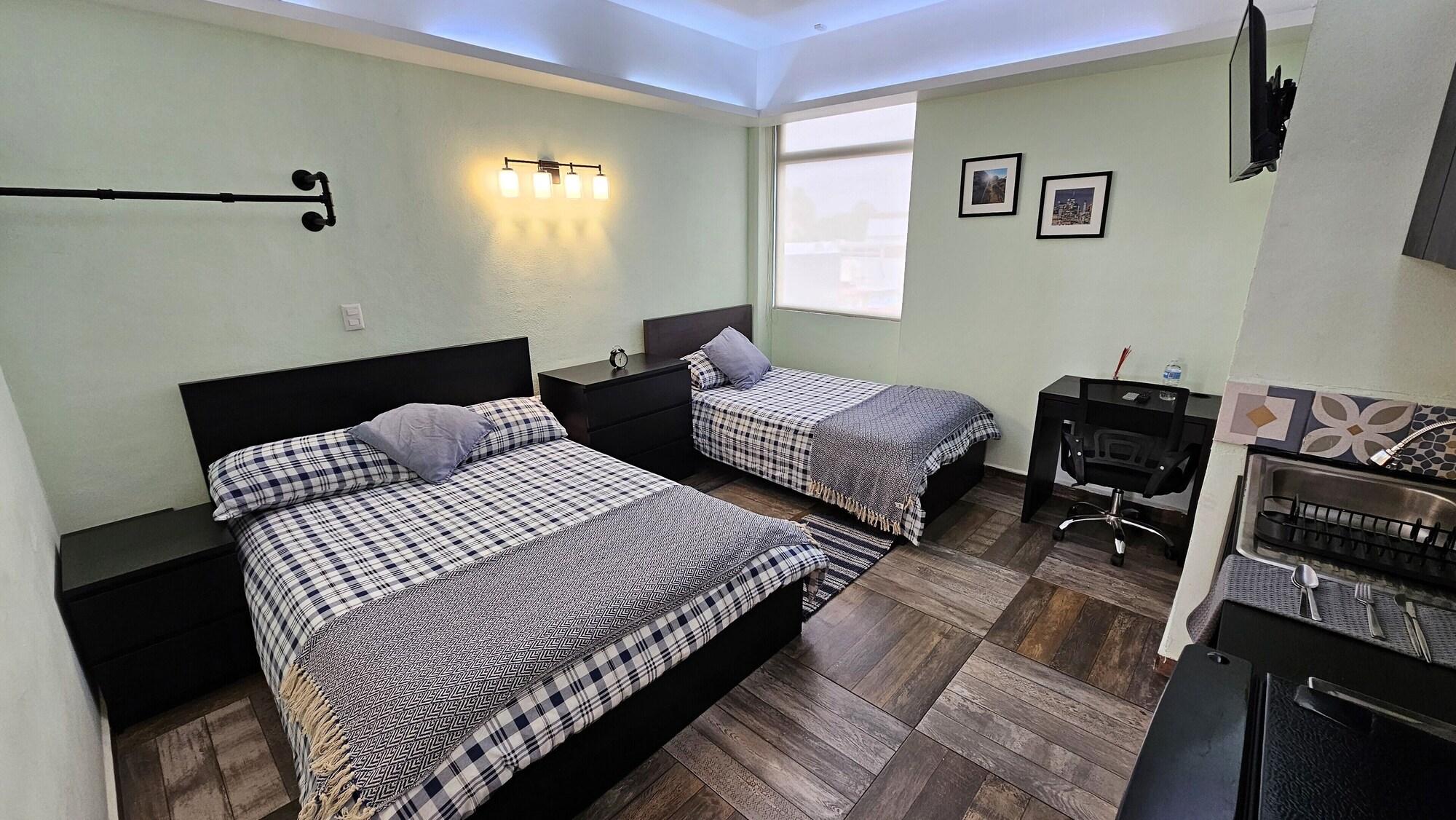 Varios A27 Full Suite MiniDept at Plaza Acequia