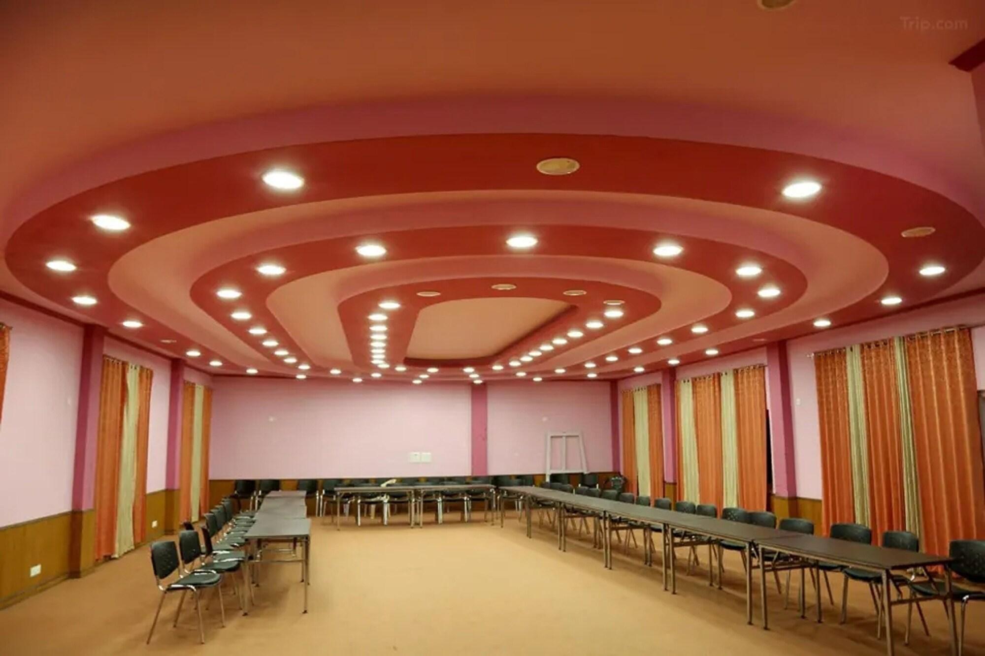 Sala de Reuniones Binsar Eco Resort, Binsar - Uttarakhand