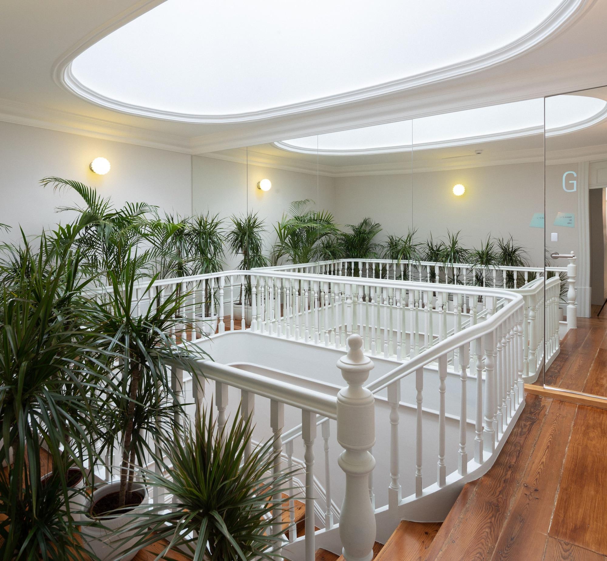 Vista do lobby Almadina Smart Luxury