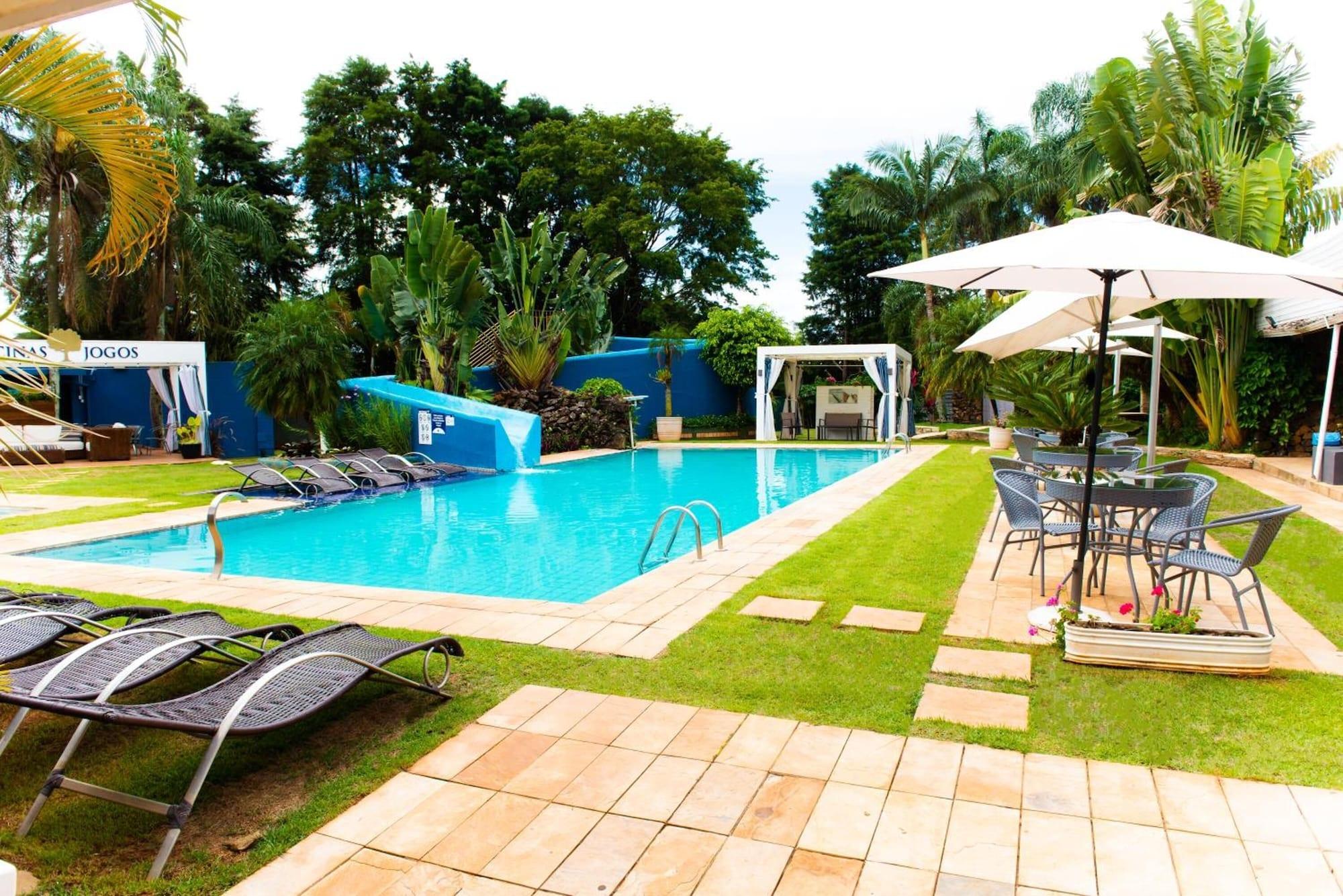 Vista Piscina Casa Amarela Executive Hotel