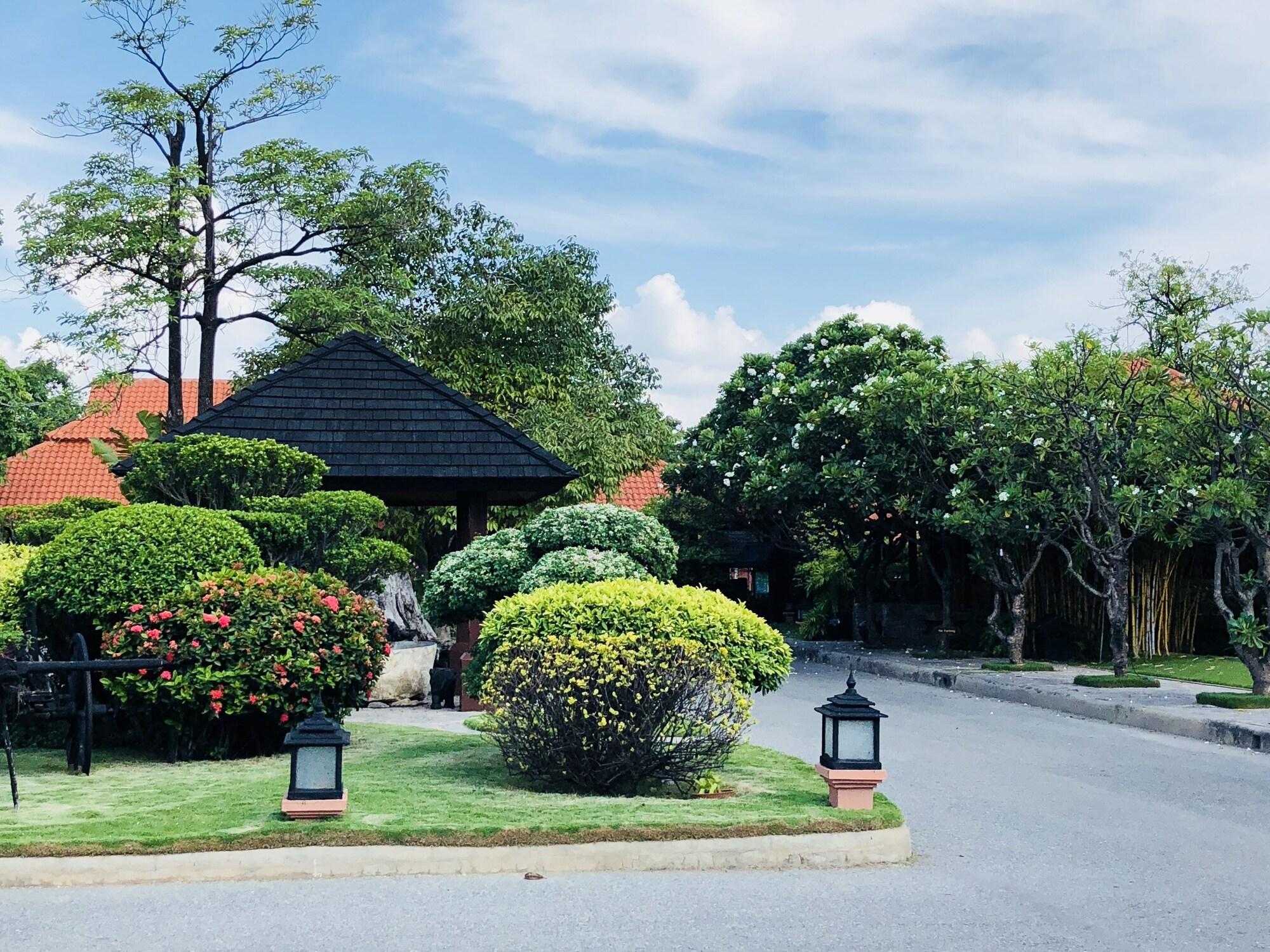 Vista Exterior Rupar Mandalar Resort