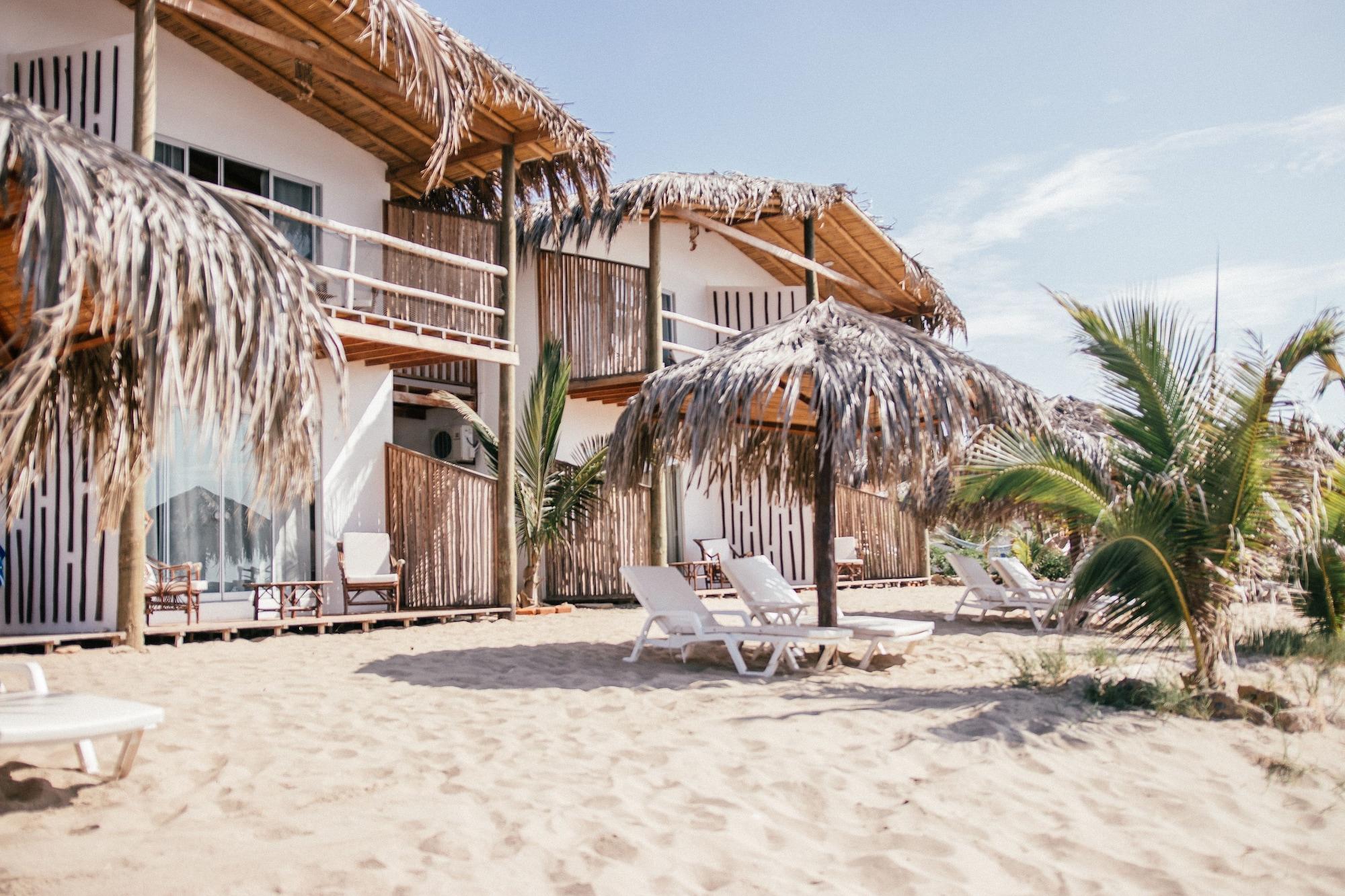Playa Baja Canoas Hotel