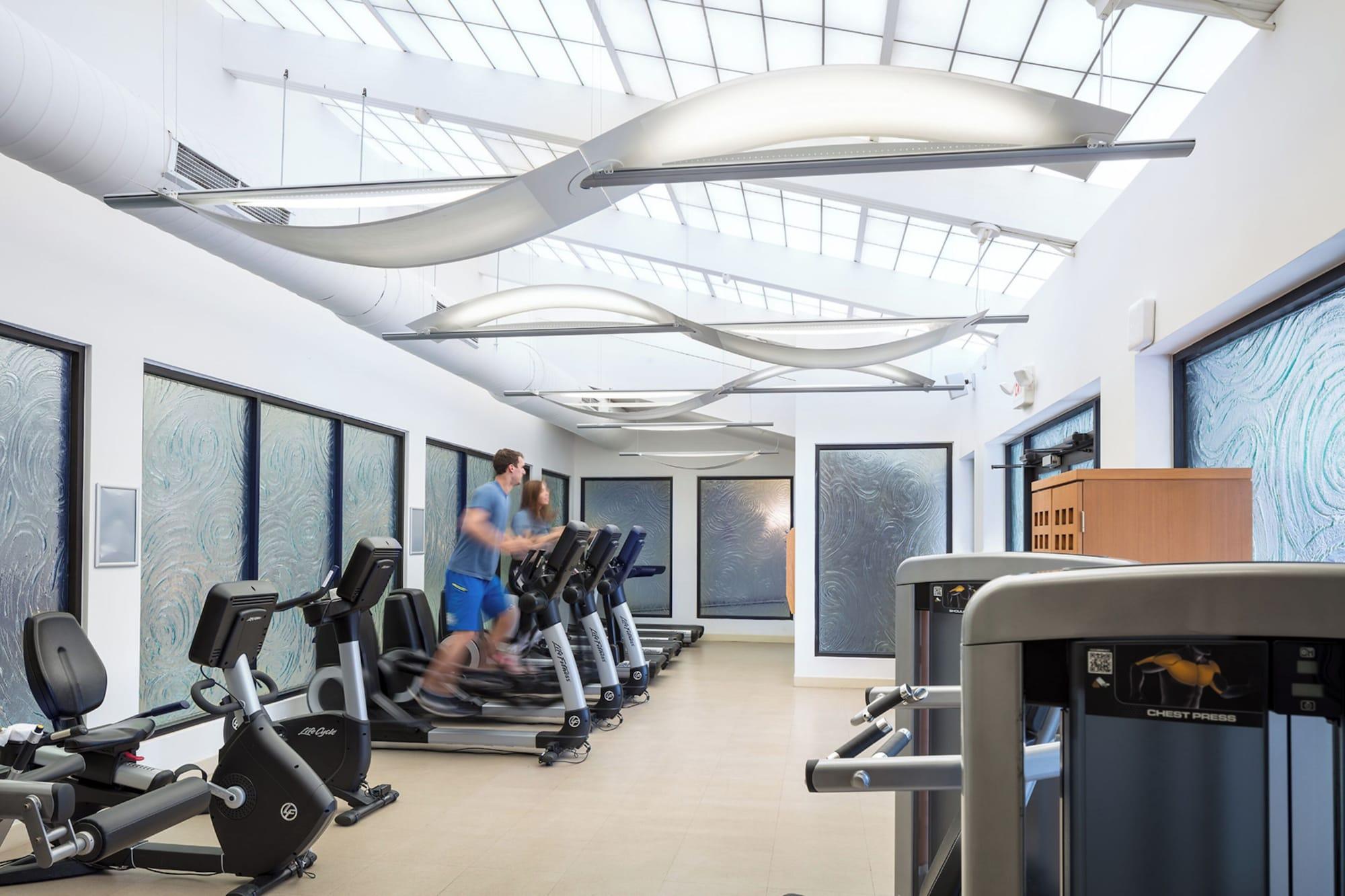 Gimnasio Newport Harbor Island Resort