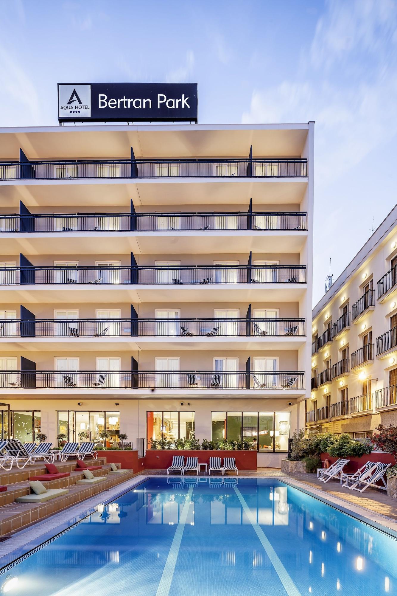 Vista Exterior AQUA Hotel Bertran Park