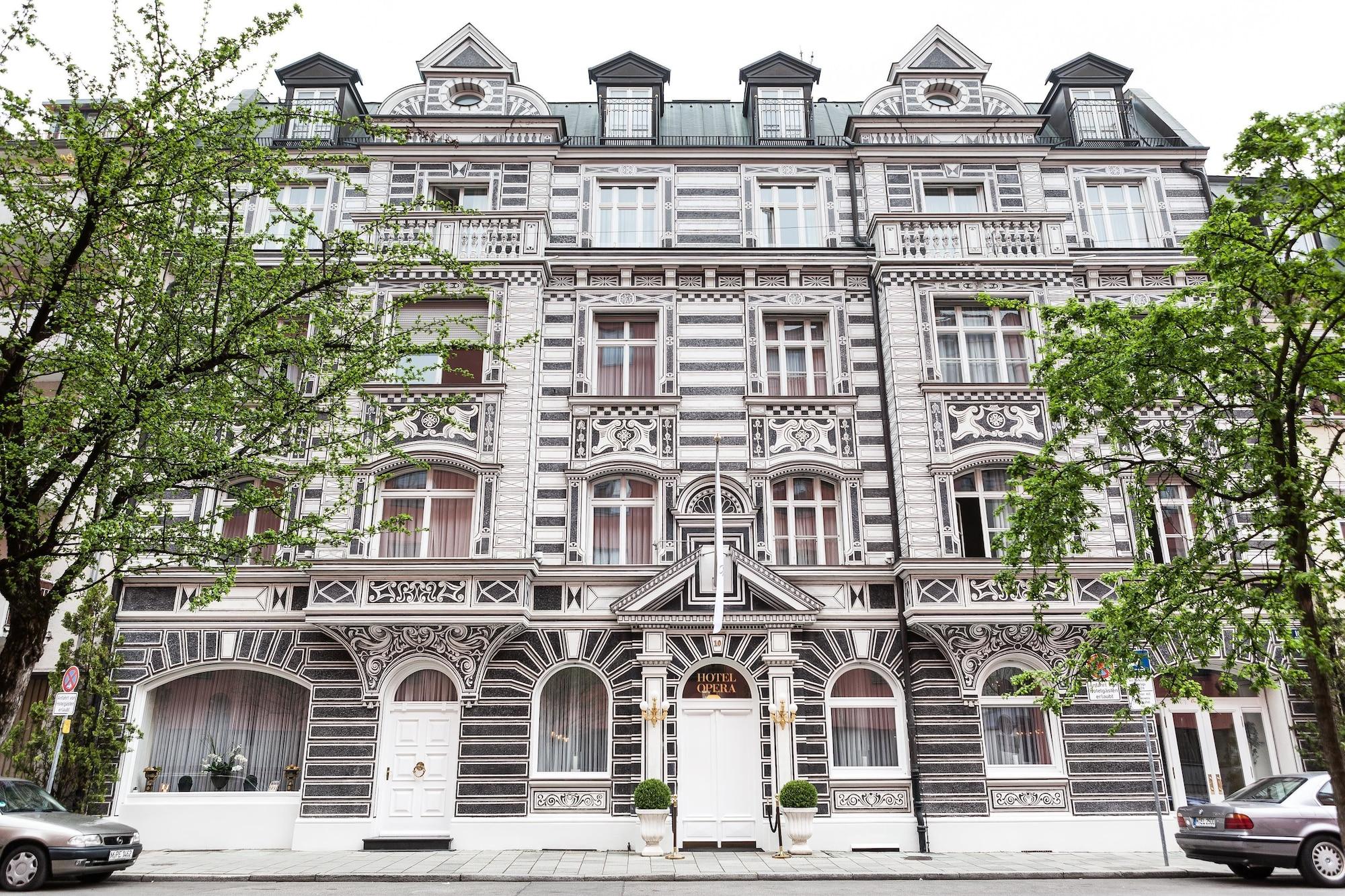 Varios Opera Hotel
