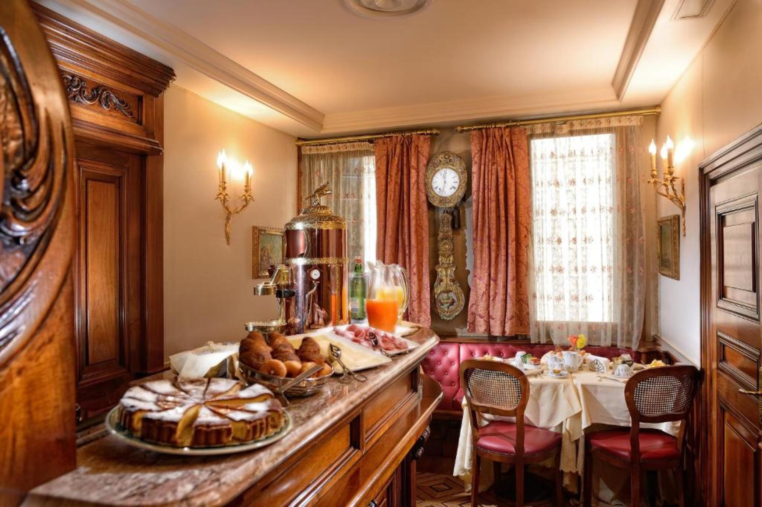 Bar/Salón Bellevue Luxury Rooms – San Marco Luxury