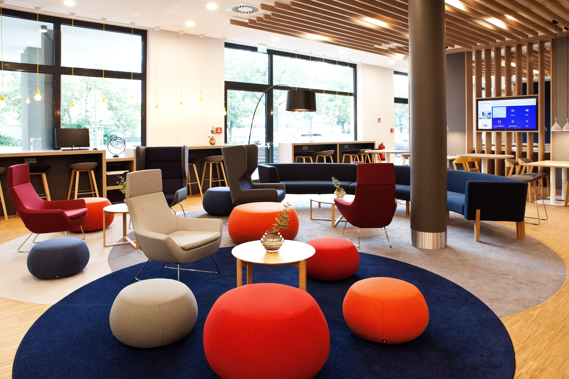 Vista Lobby Holiday Inn Express Recklinghausen by IHG