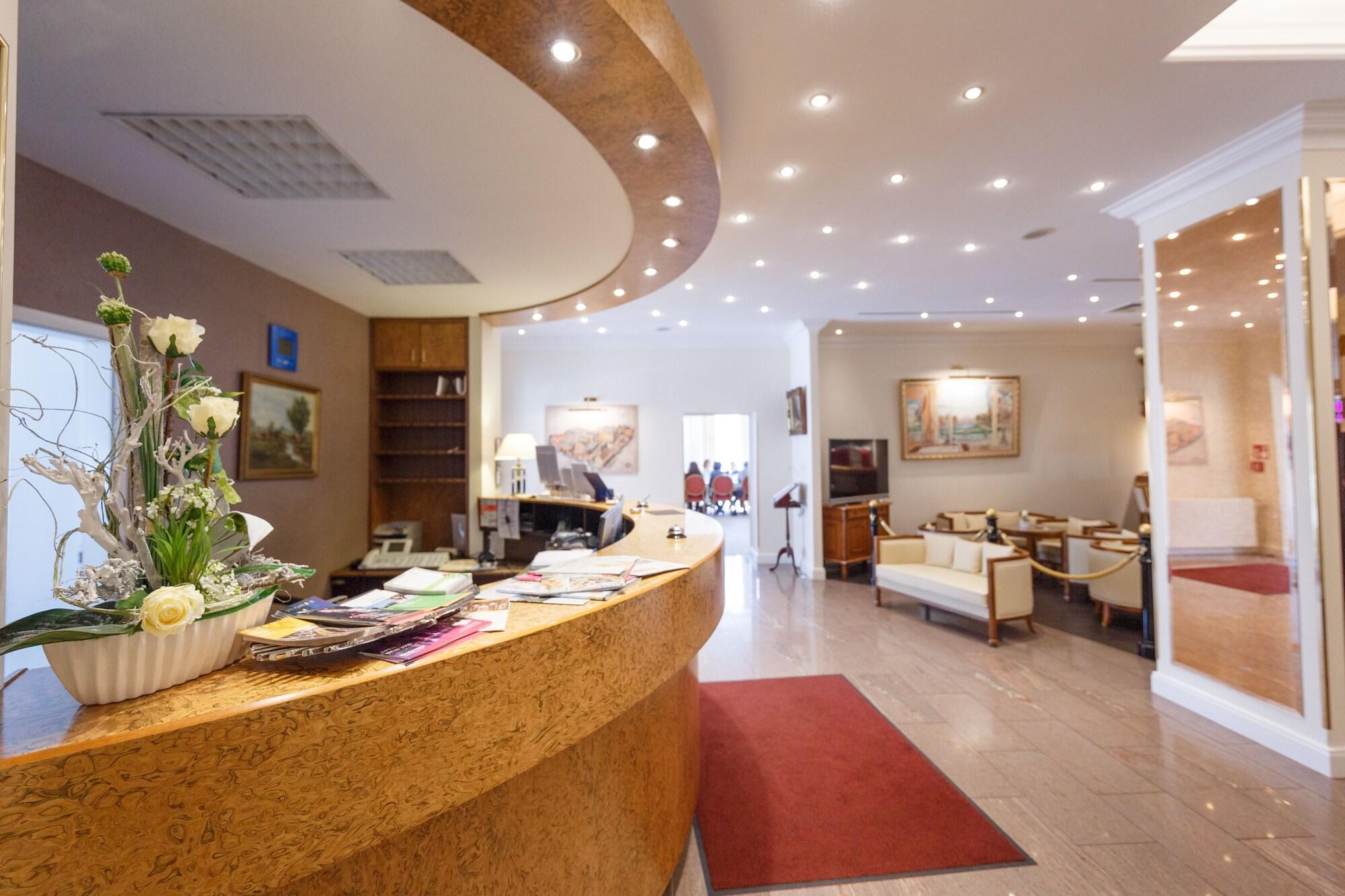 Vista Lobby Hotel Erbprinz