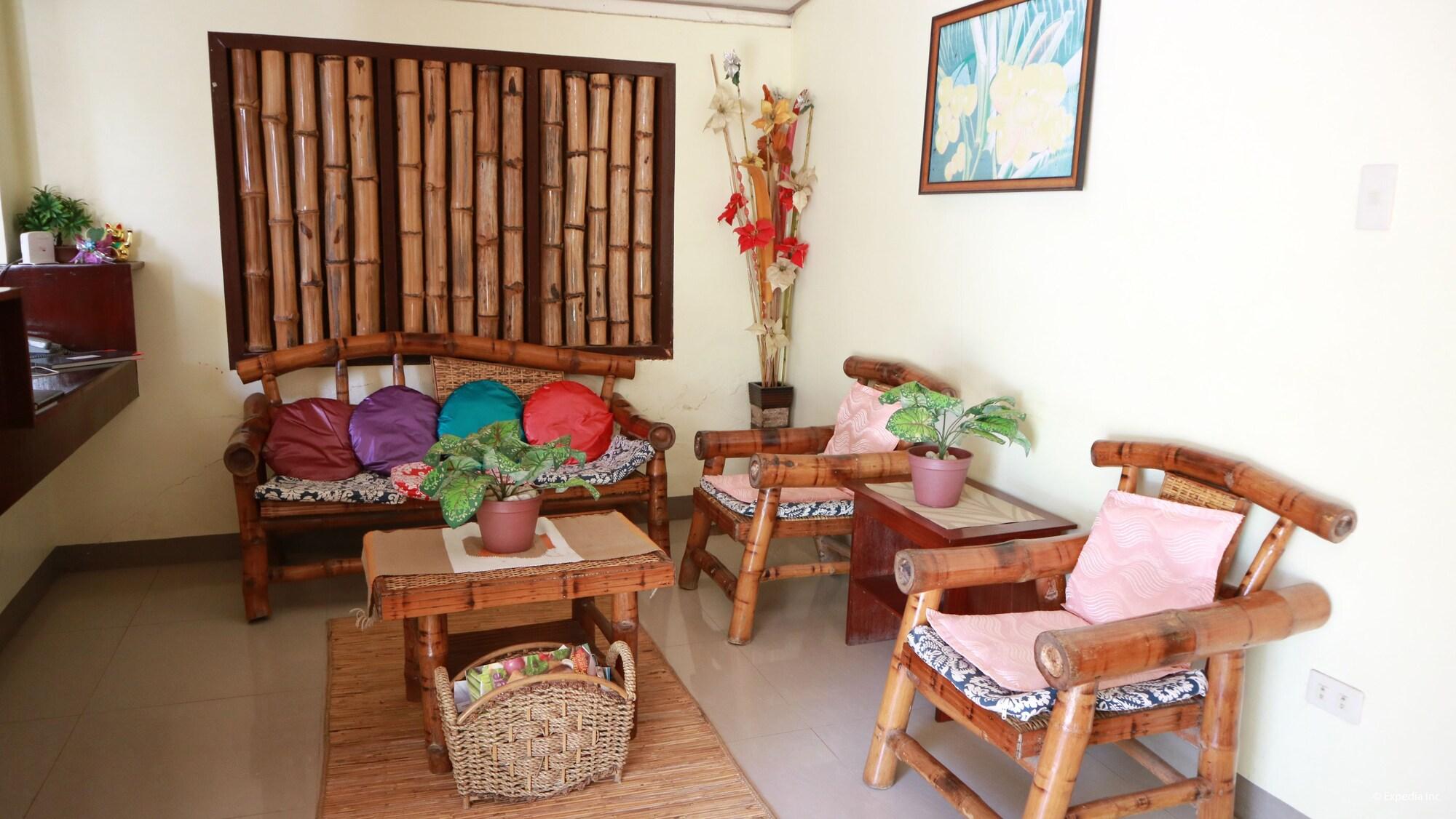 Vista Lobby Mabini Pensione