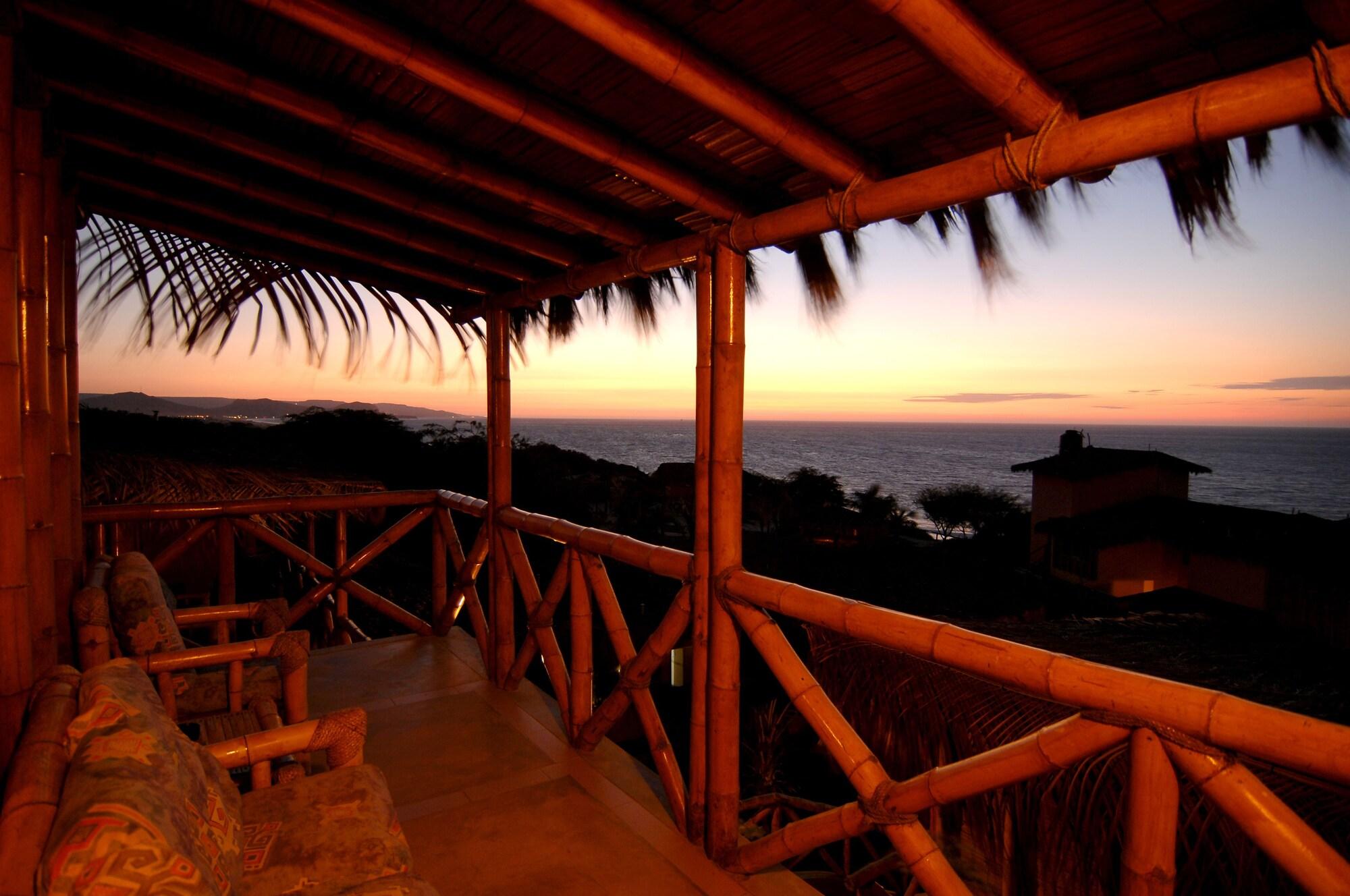 Playa El Mirador de Vichayito