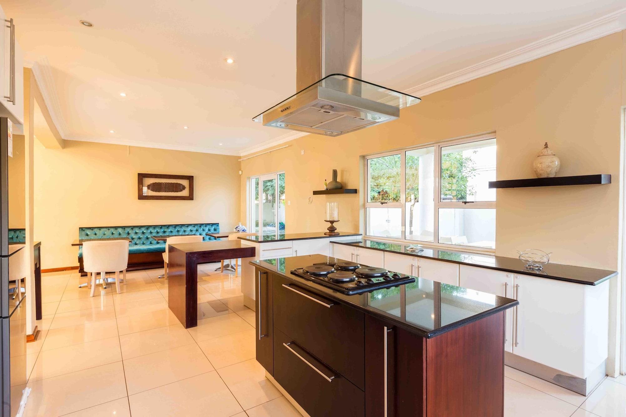 Restaurant The Studio Guest House