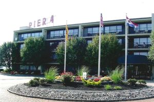 Alojamiento - Pier 4 Hotel