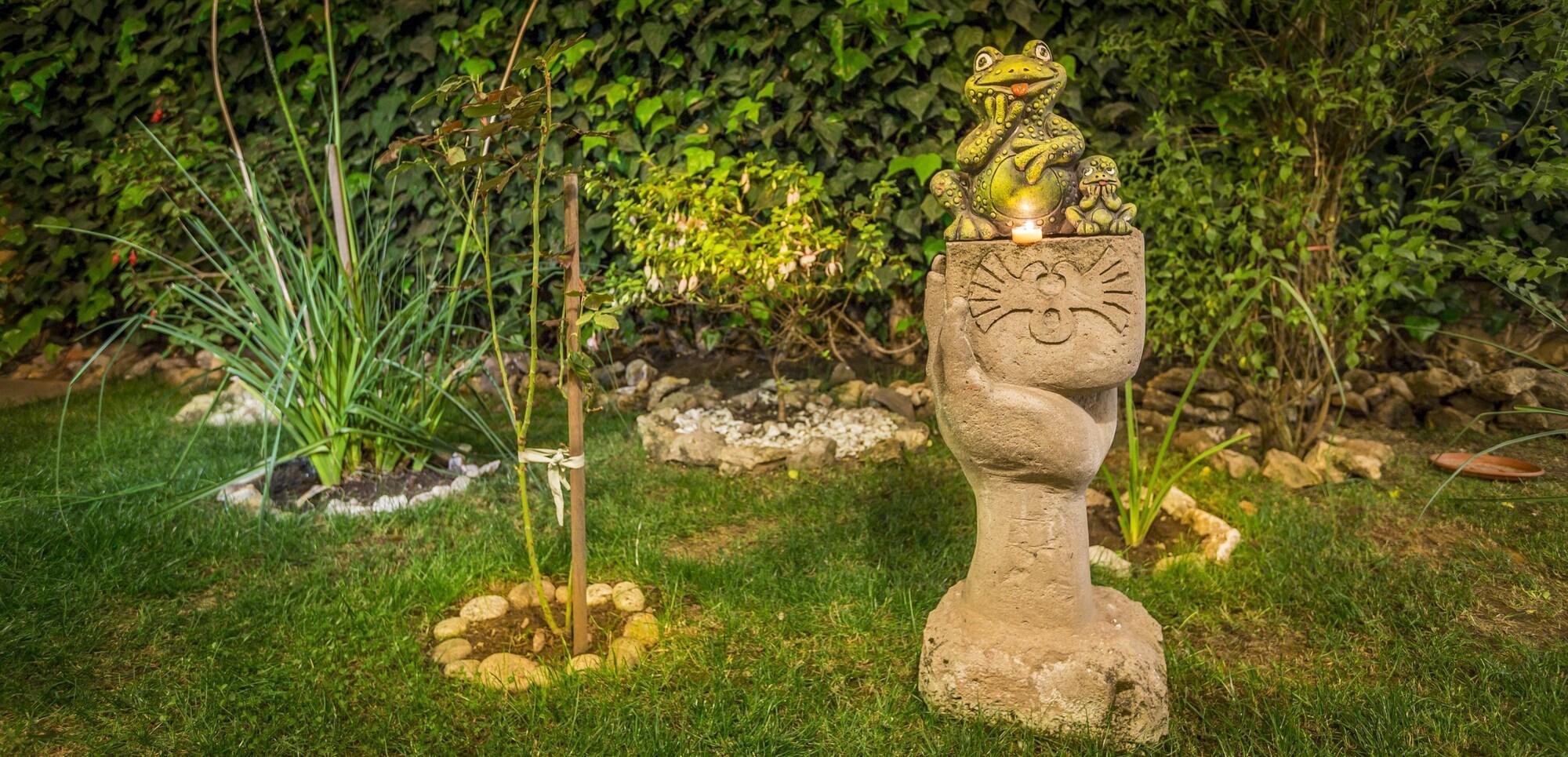 Vista Exterior Torre Dorada