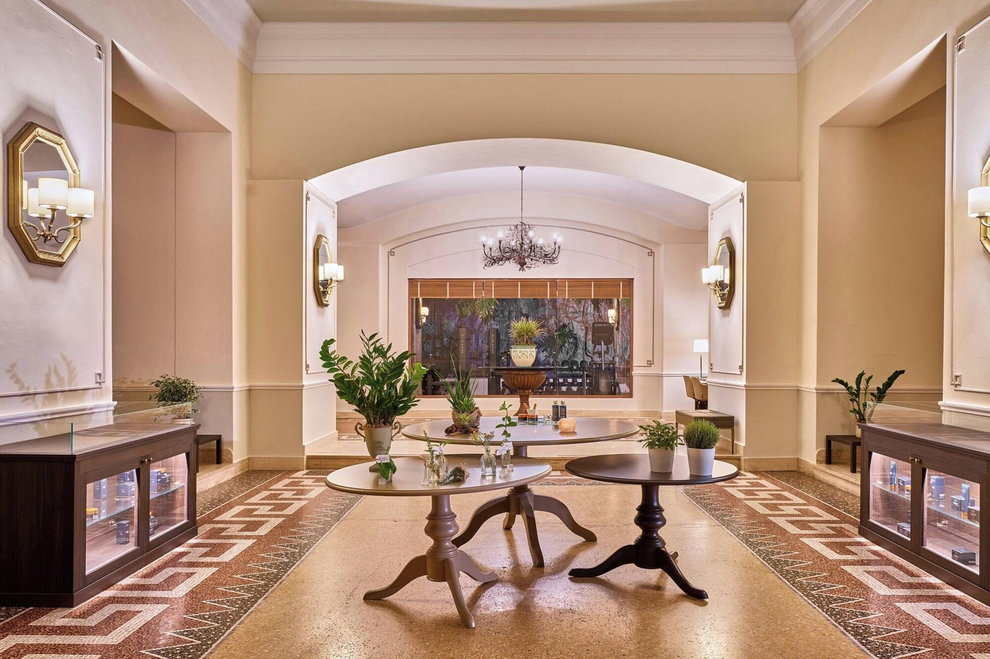 Vista Lobby Grotta Giusti Thermal Spa Resort Tuscany, Autograph Collection