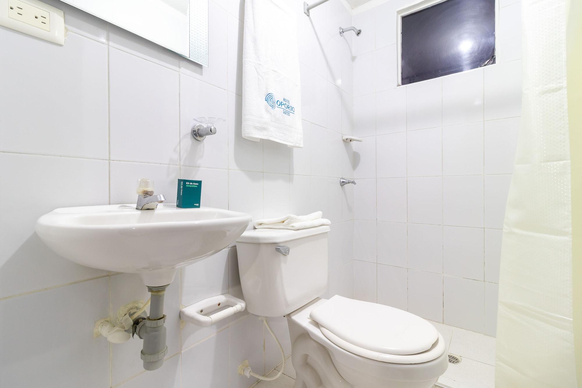 Equipamiento de Habitación Ayenda Oporto Suites