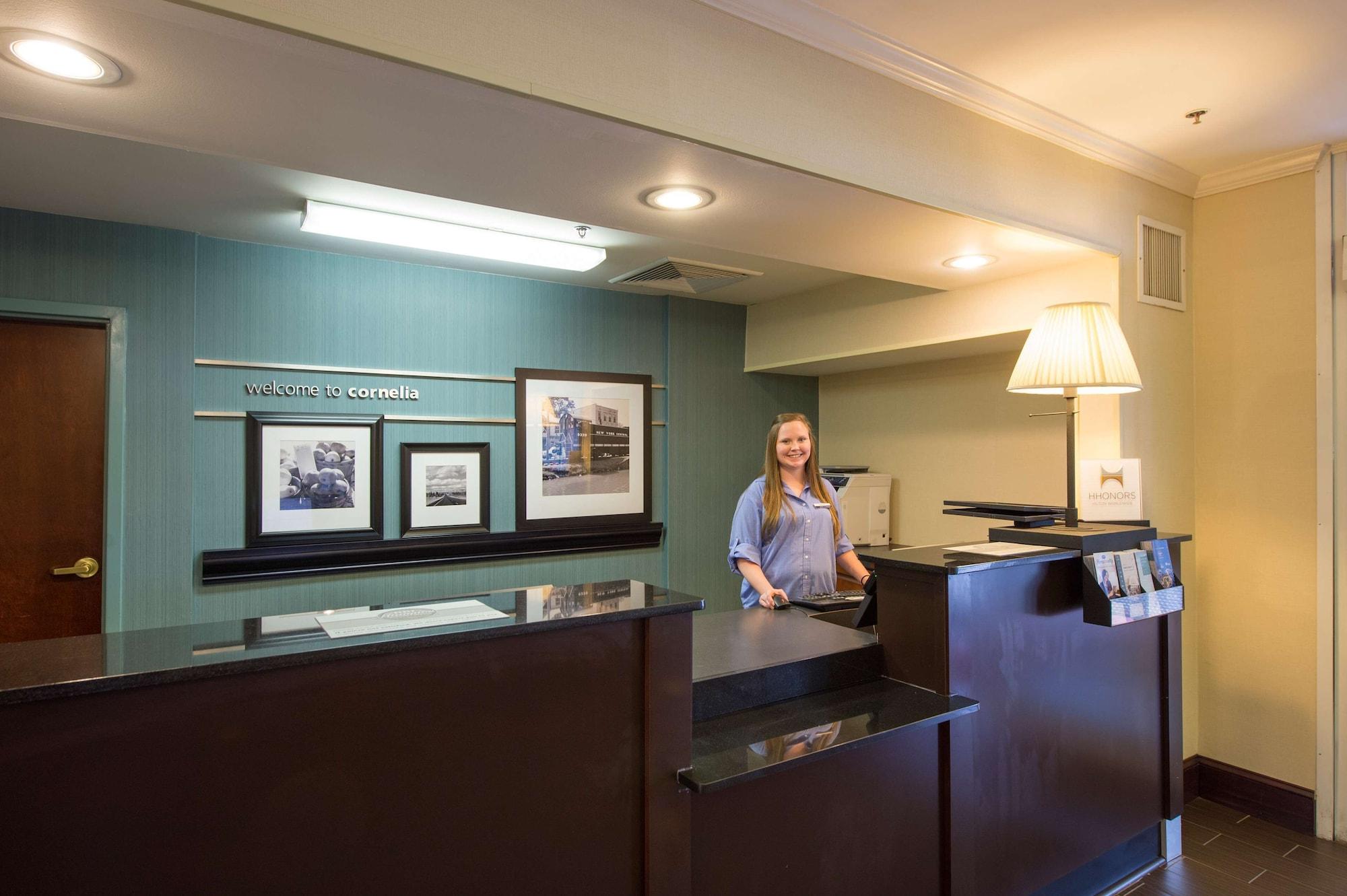 Vista Lobby Hampton Inn Cornelia