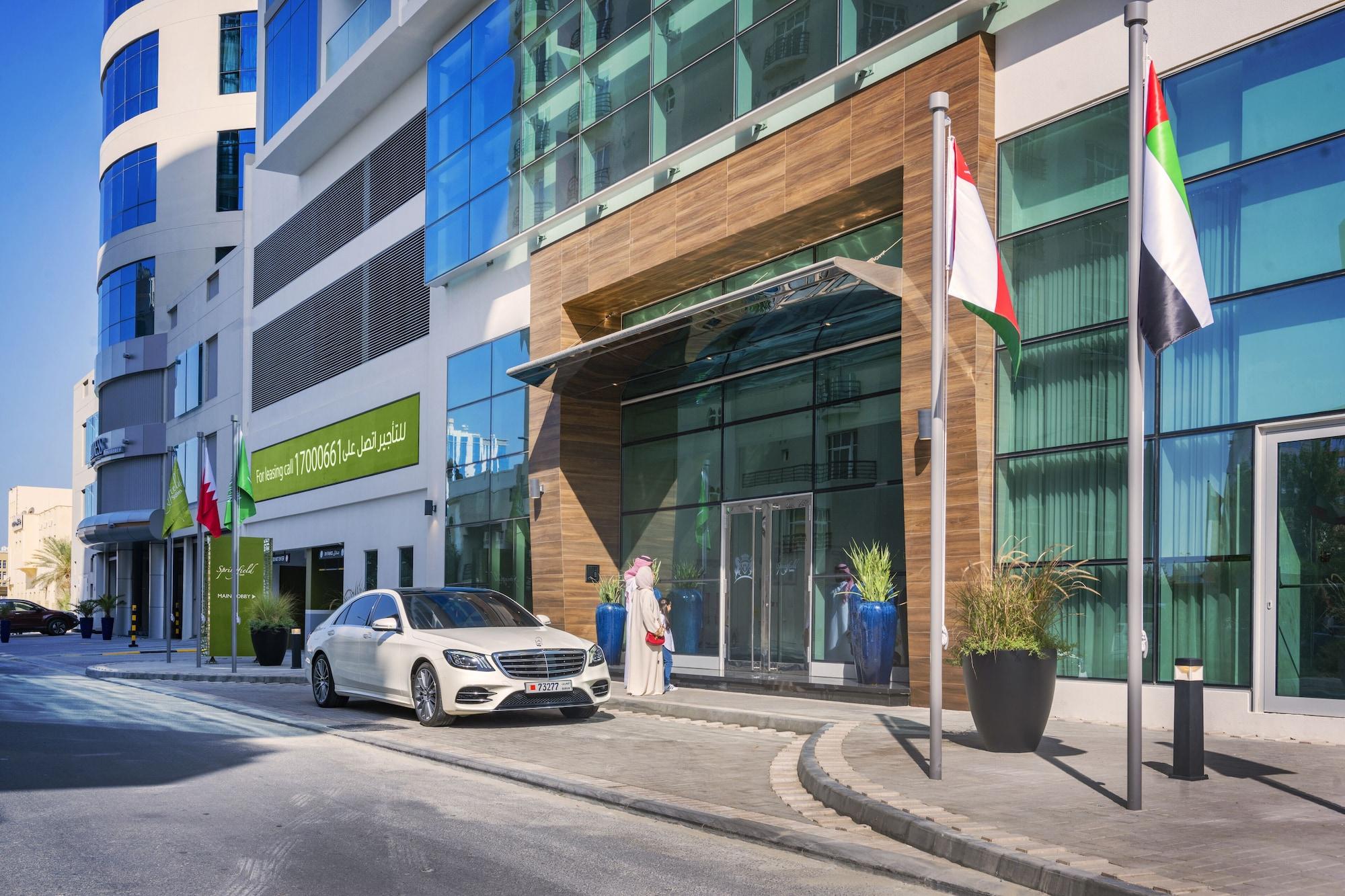 Vista Exterior Springfield Suites