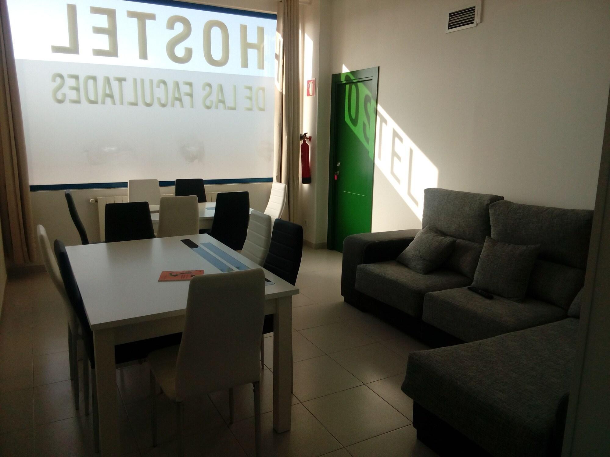 Vista Lobby Hostel de las Facultades