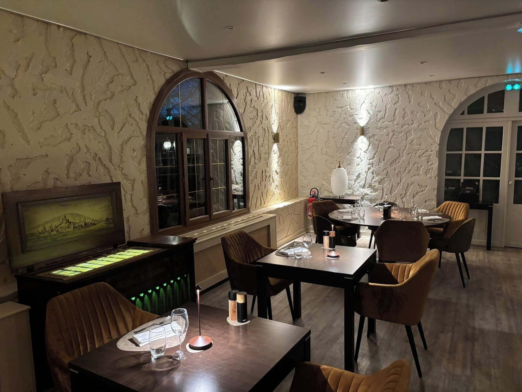 Restaurant Sure Hotel by Best Western Saint-Quentin Ouest Le pot d'étain
