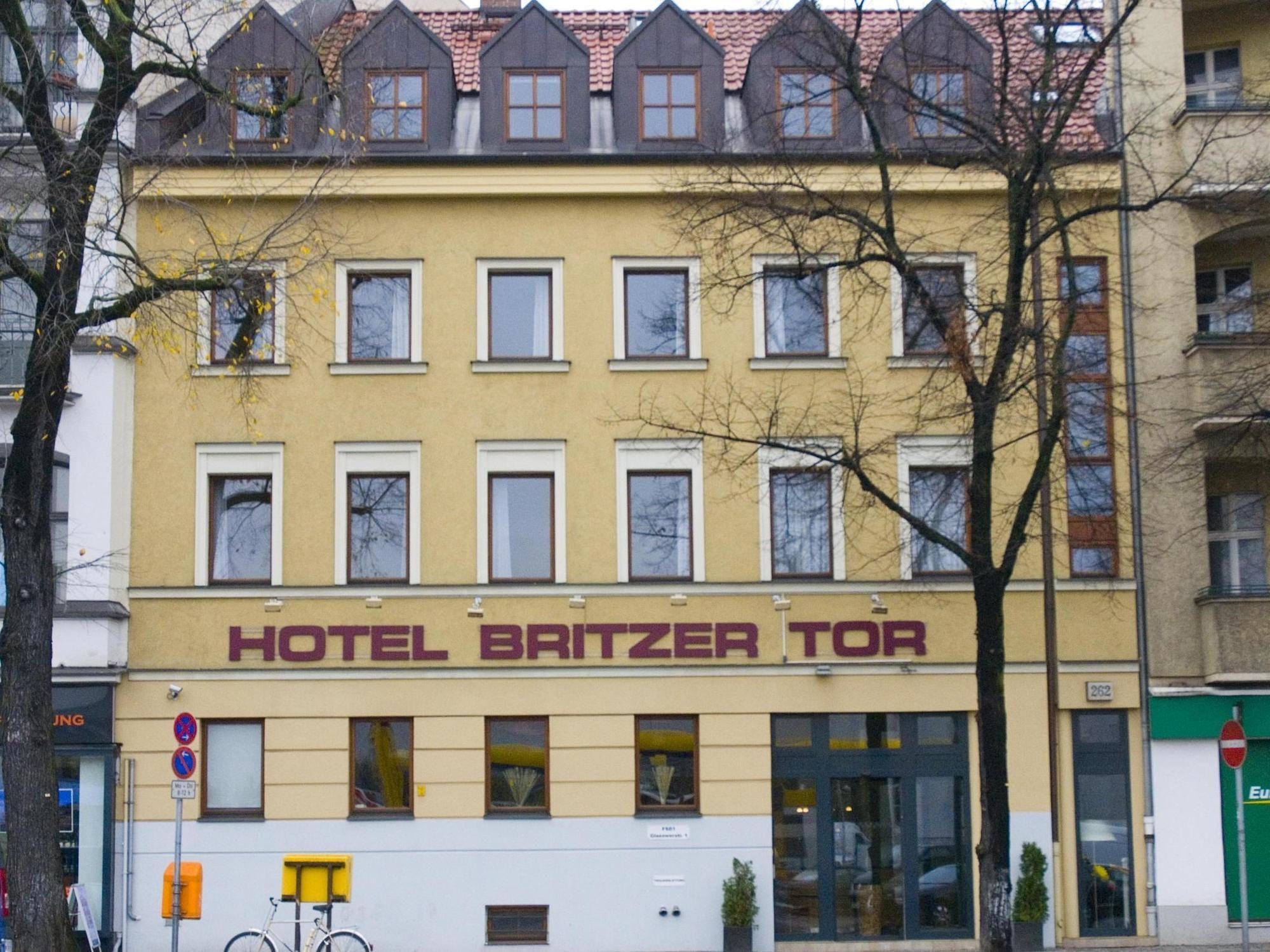 Vista Exterior Britzer Tor