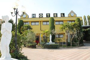 Alojamiento - Hotel I Laghetti
