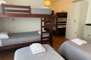 Alojamiento - La Via Hostel