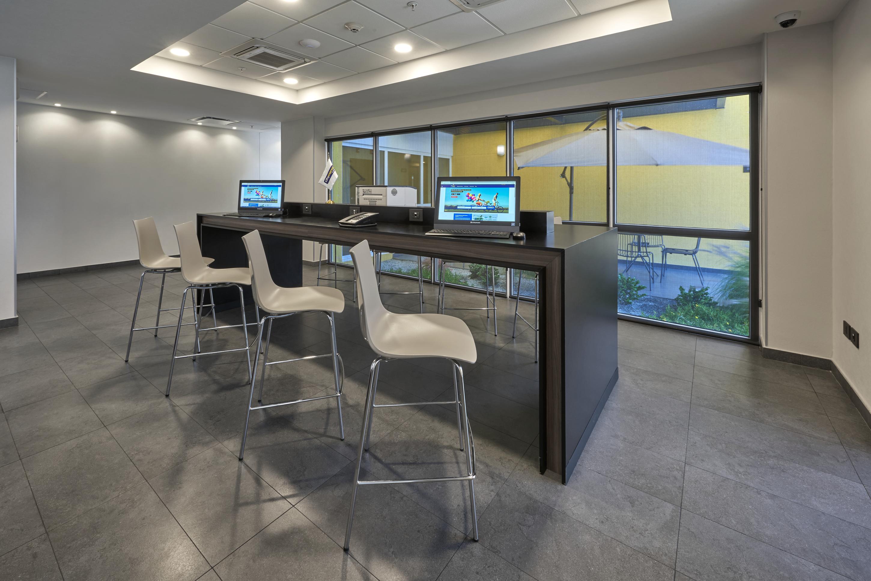 Bar/Salón City Express by Marriott Tijuana Otay