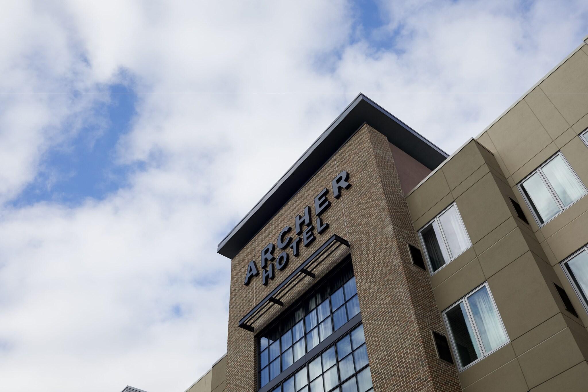 Vista Exterior Archer Hotel Boston/Burlington