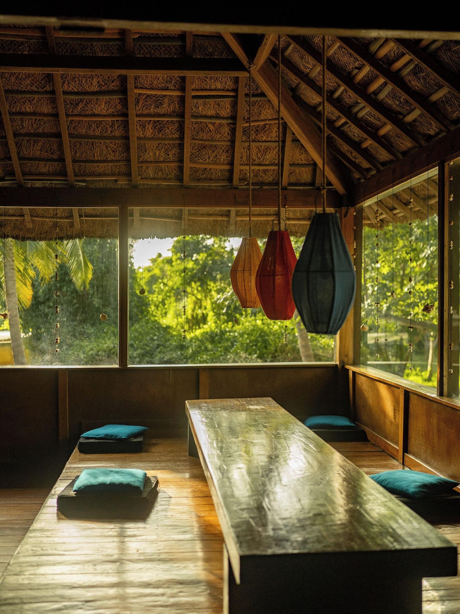 Vista Lobby Lodges des Collines de Niassam