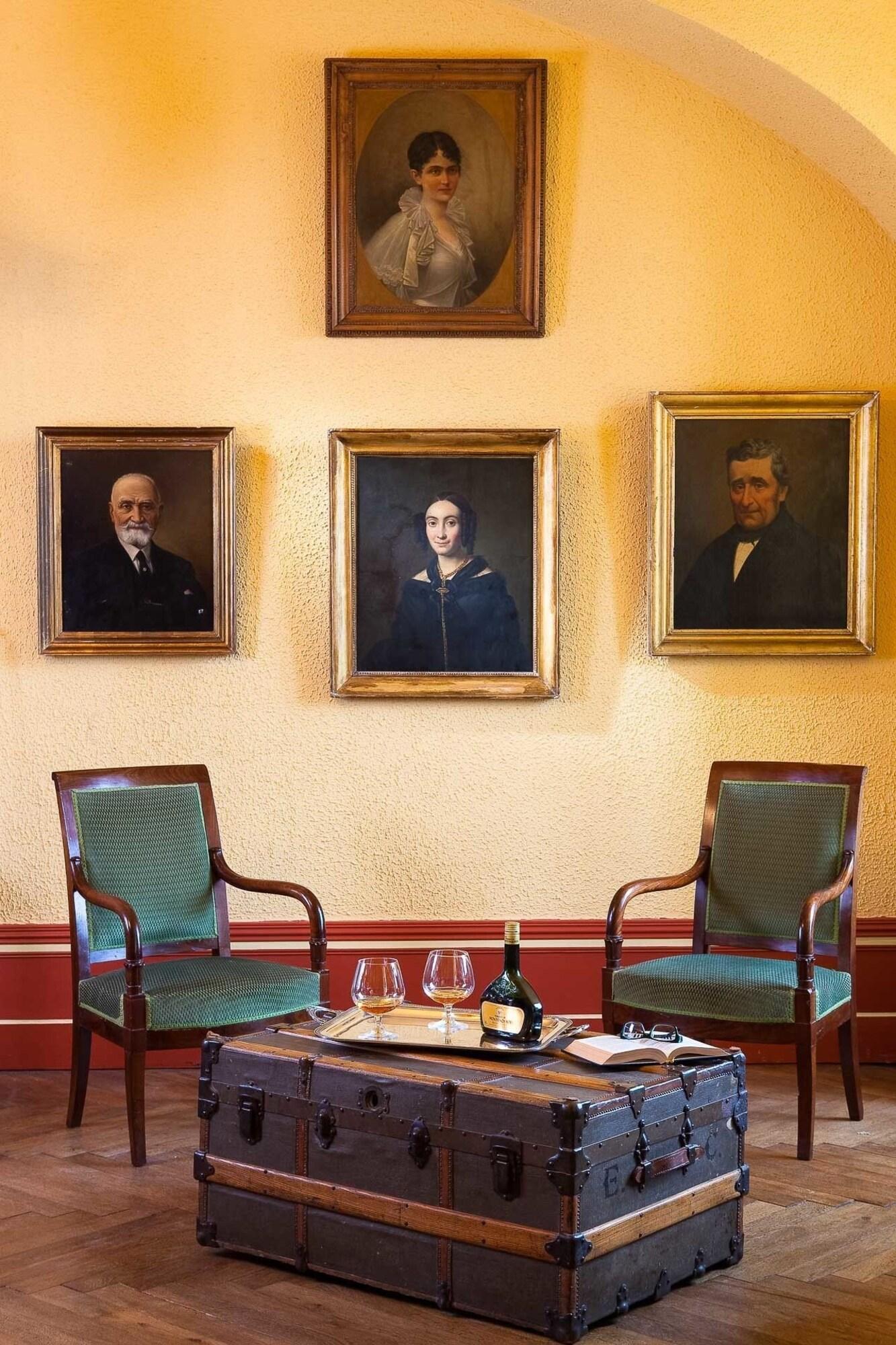 Bar/Salón Château de Creissels