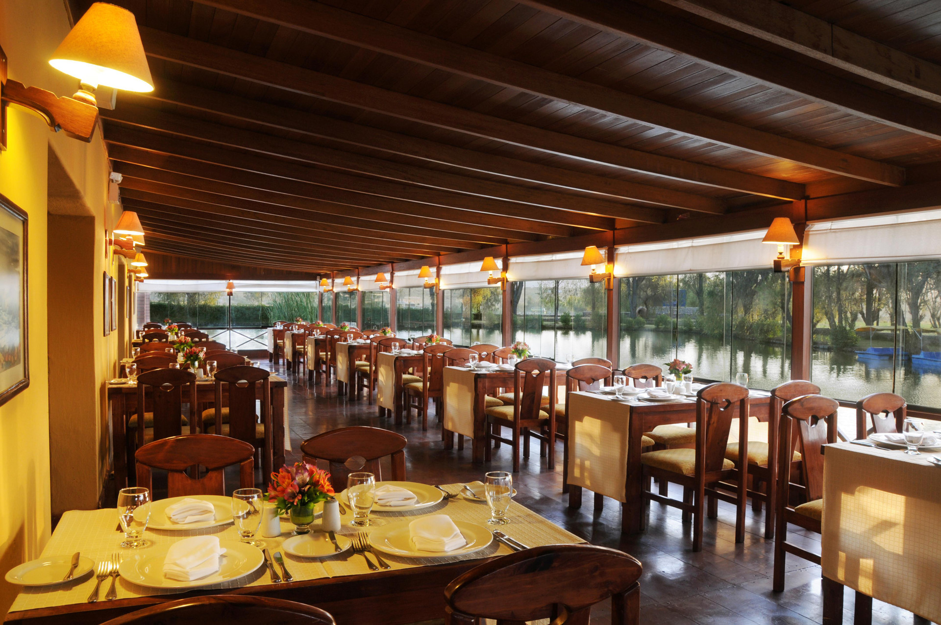Restaurant BTH Hotel Arequipa Lake