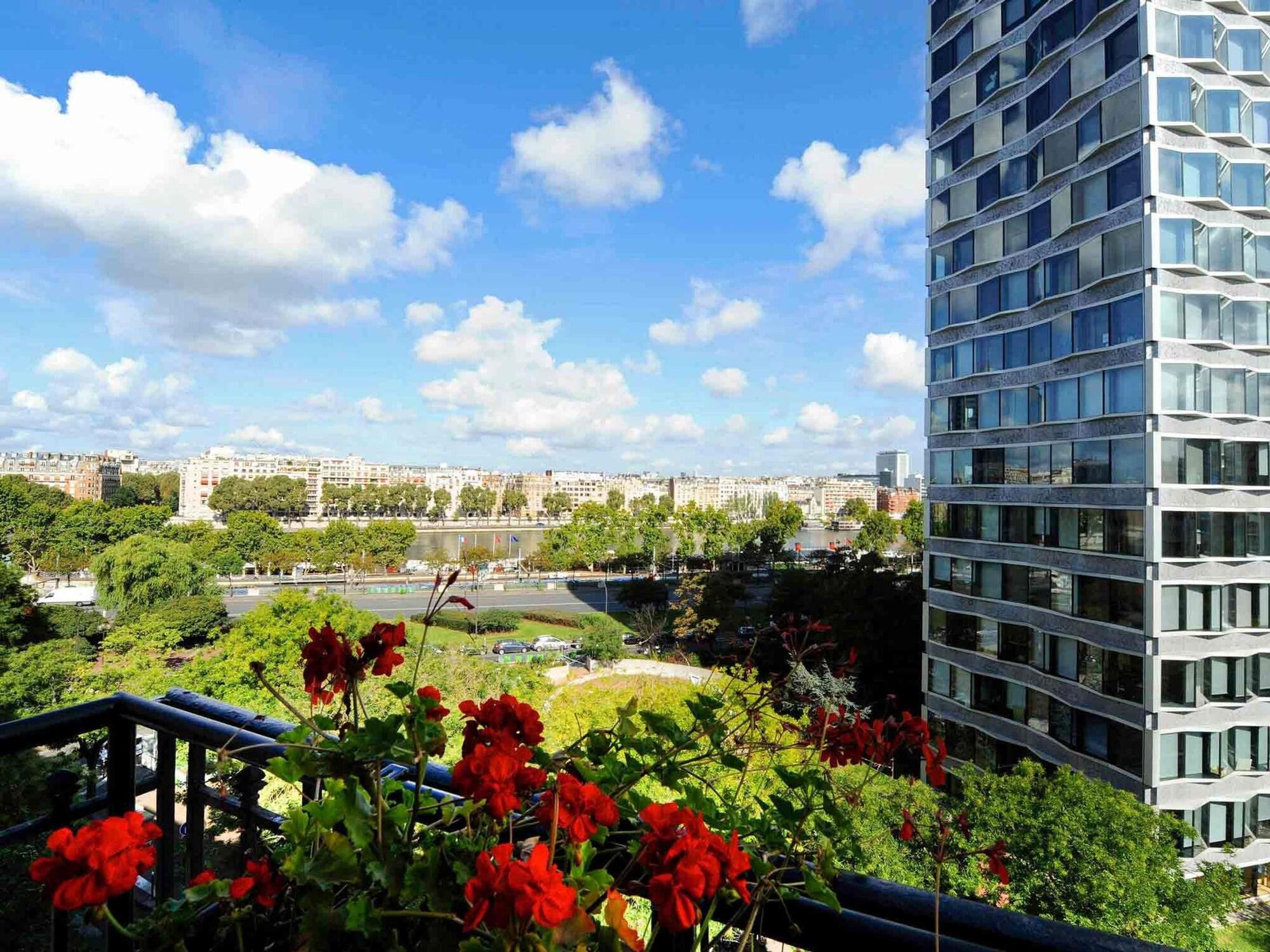 Varios Hôtel Mercure Paris Tour Eiffel Pont Mirabeau