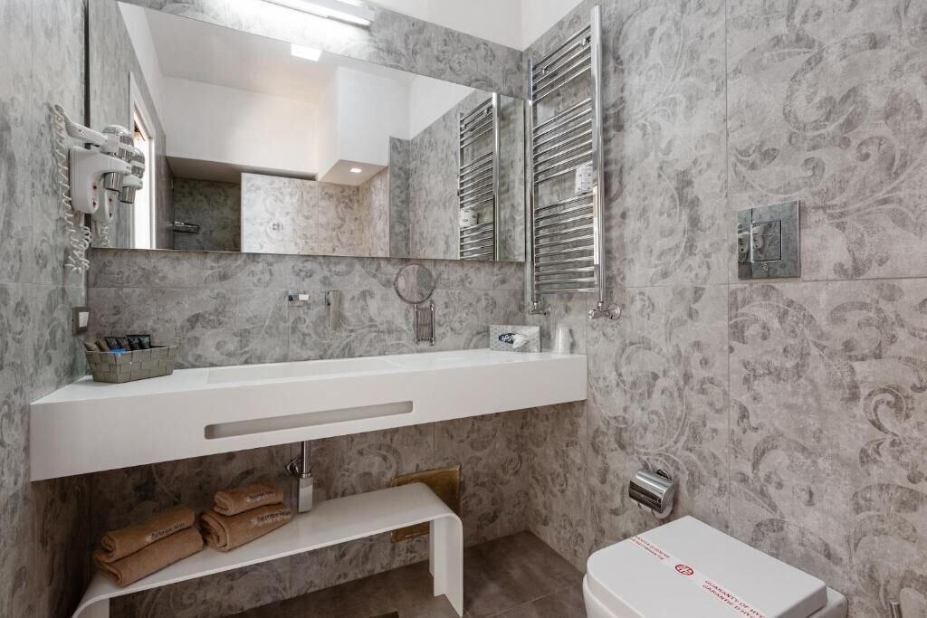 Equipamiento de Habitación Hotiday Napoli Lungomare