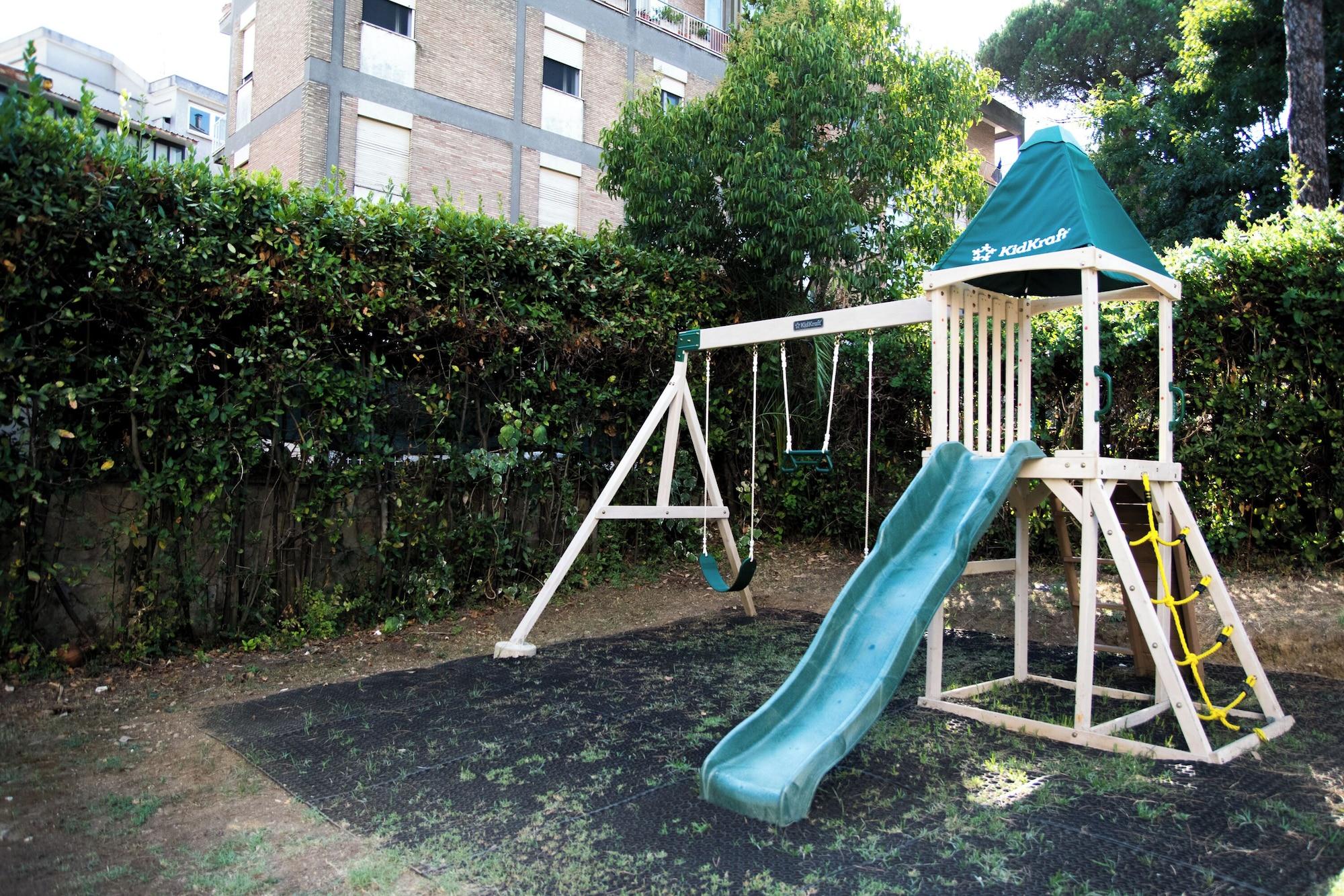 Instalaciones Recreativas Massimi City Garden Hotel