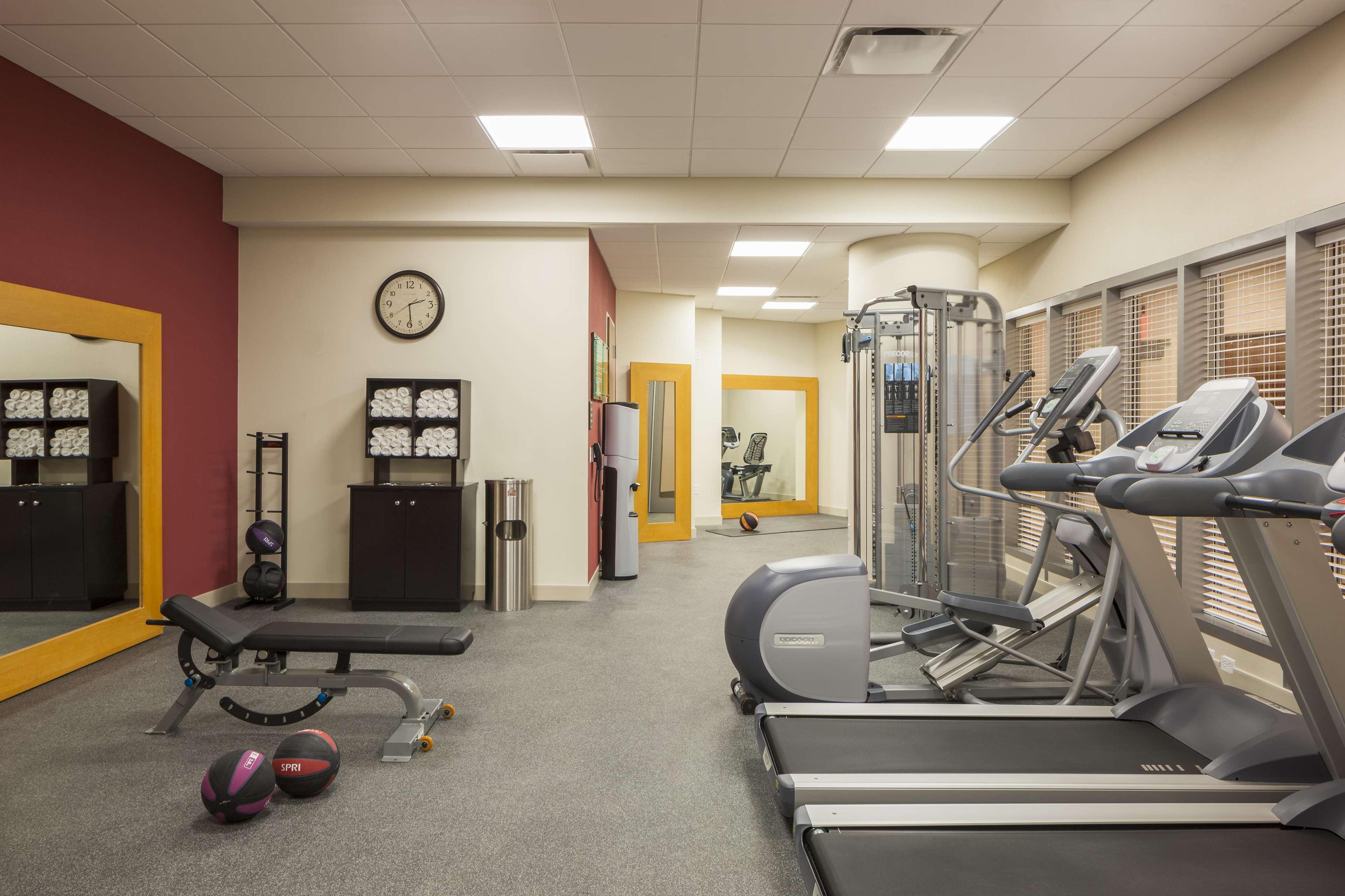 Instalaciones Recreativas Hilton Garden Inn Long Island City New York