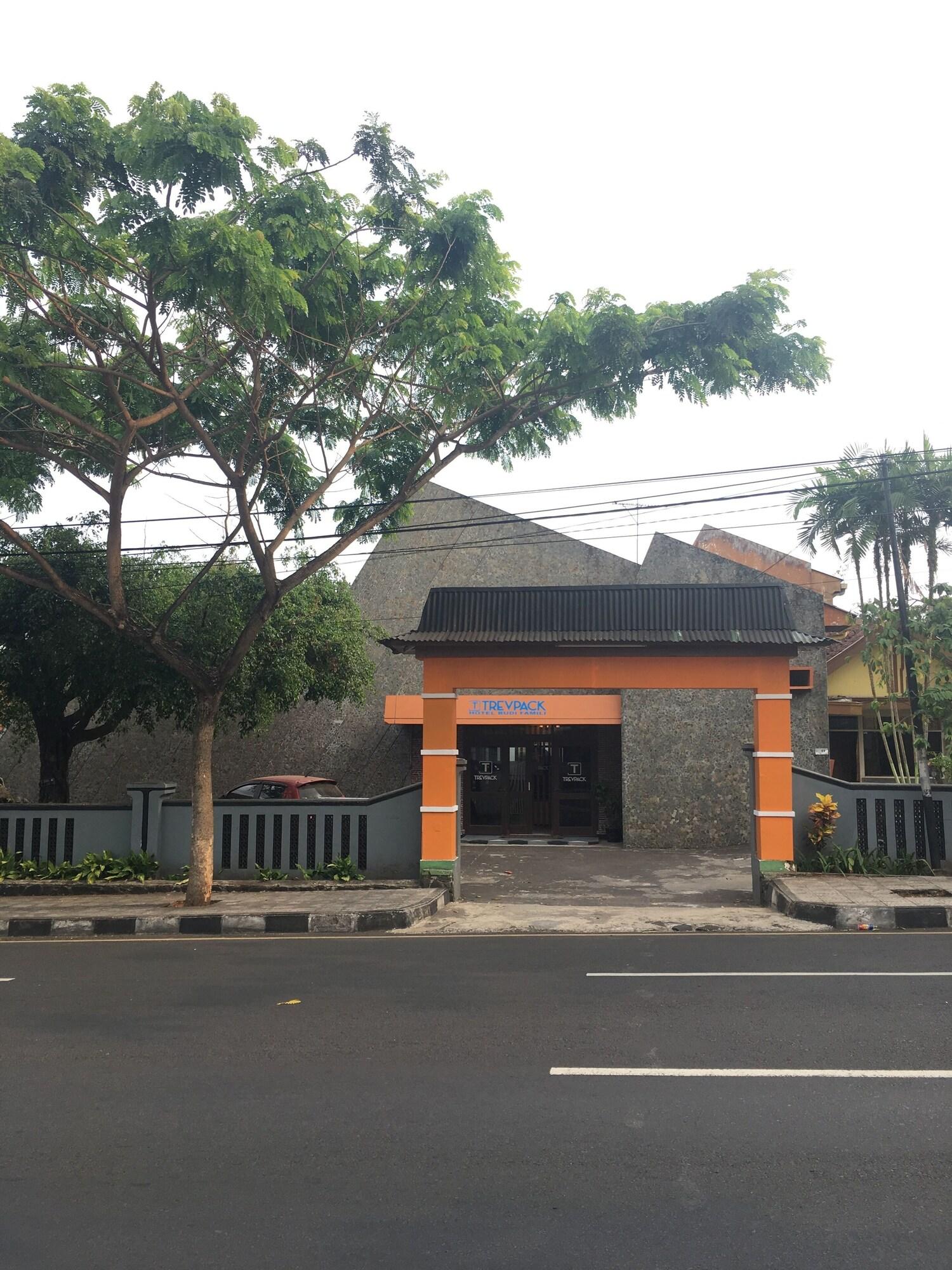 Vista Exterior OYO 1710 Hotel Budi Famili 2 Syariah