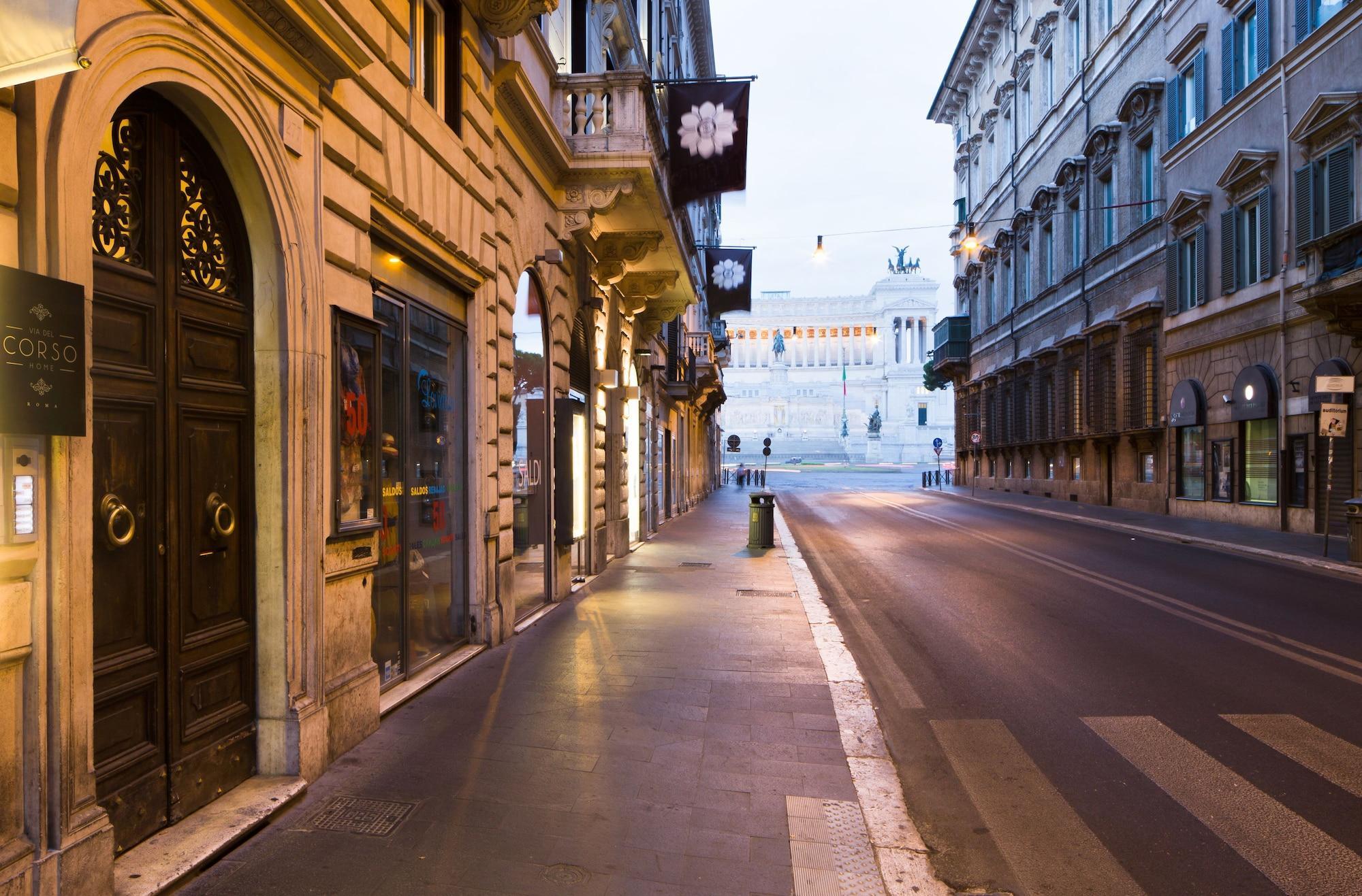 Vista Exterior Via Del Corso Home