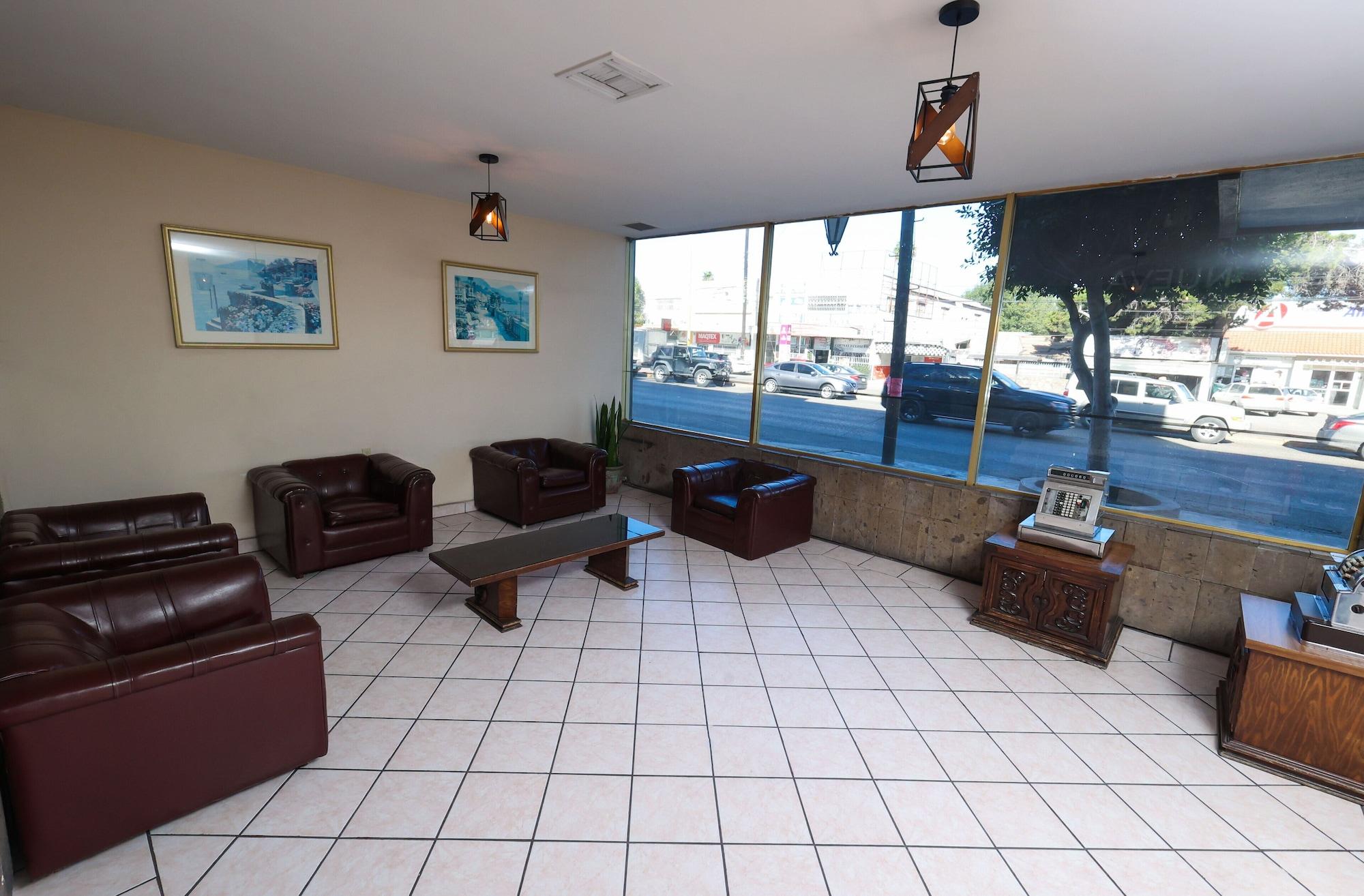 Vista Lobby Hotel El Ejecutivo Tijuana