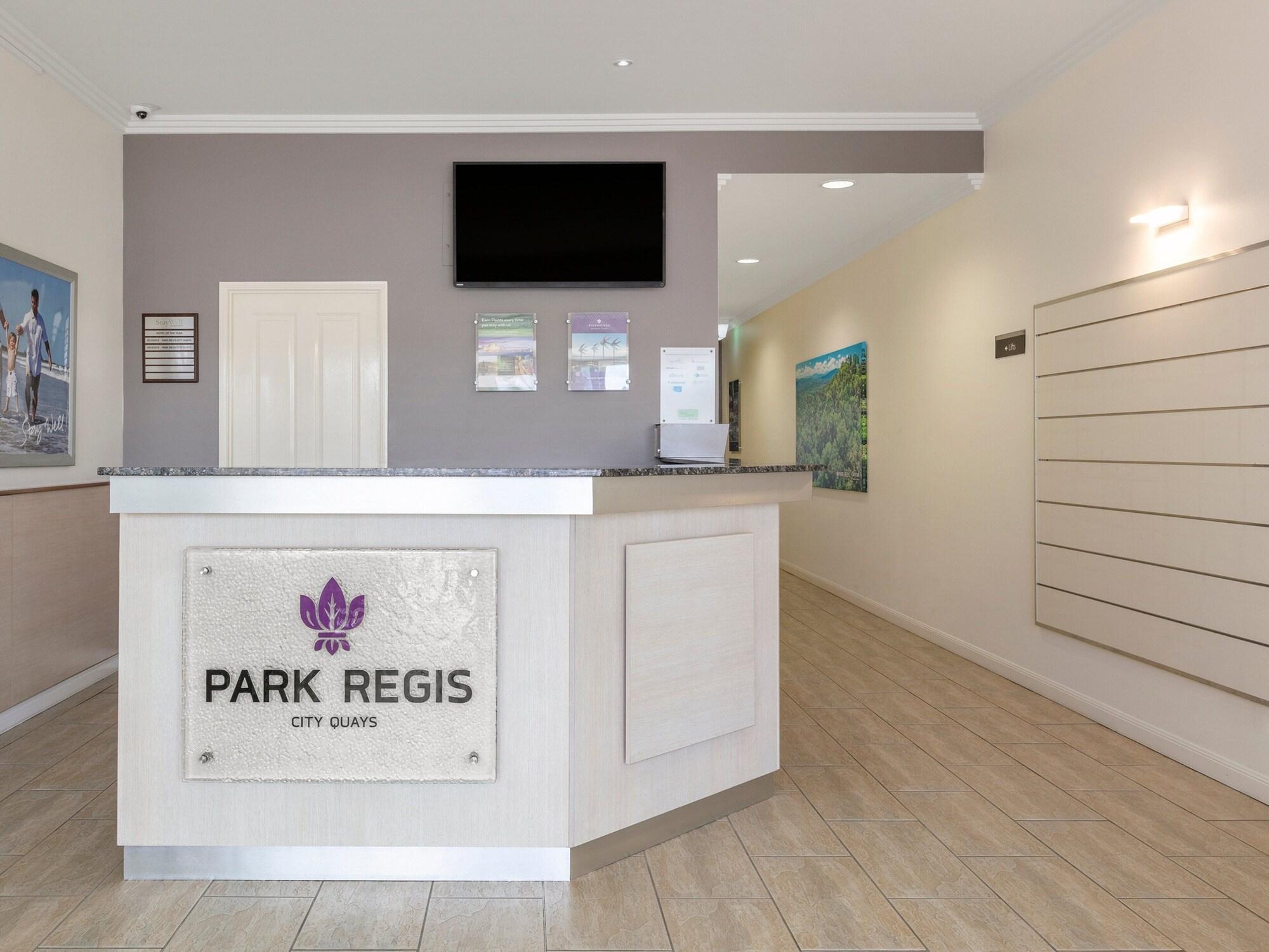 Vista Lobby Park Regis City Quays