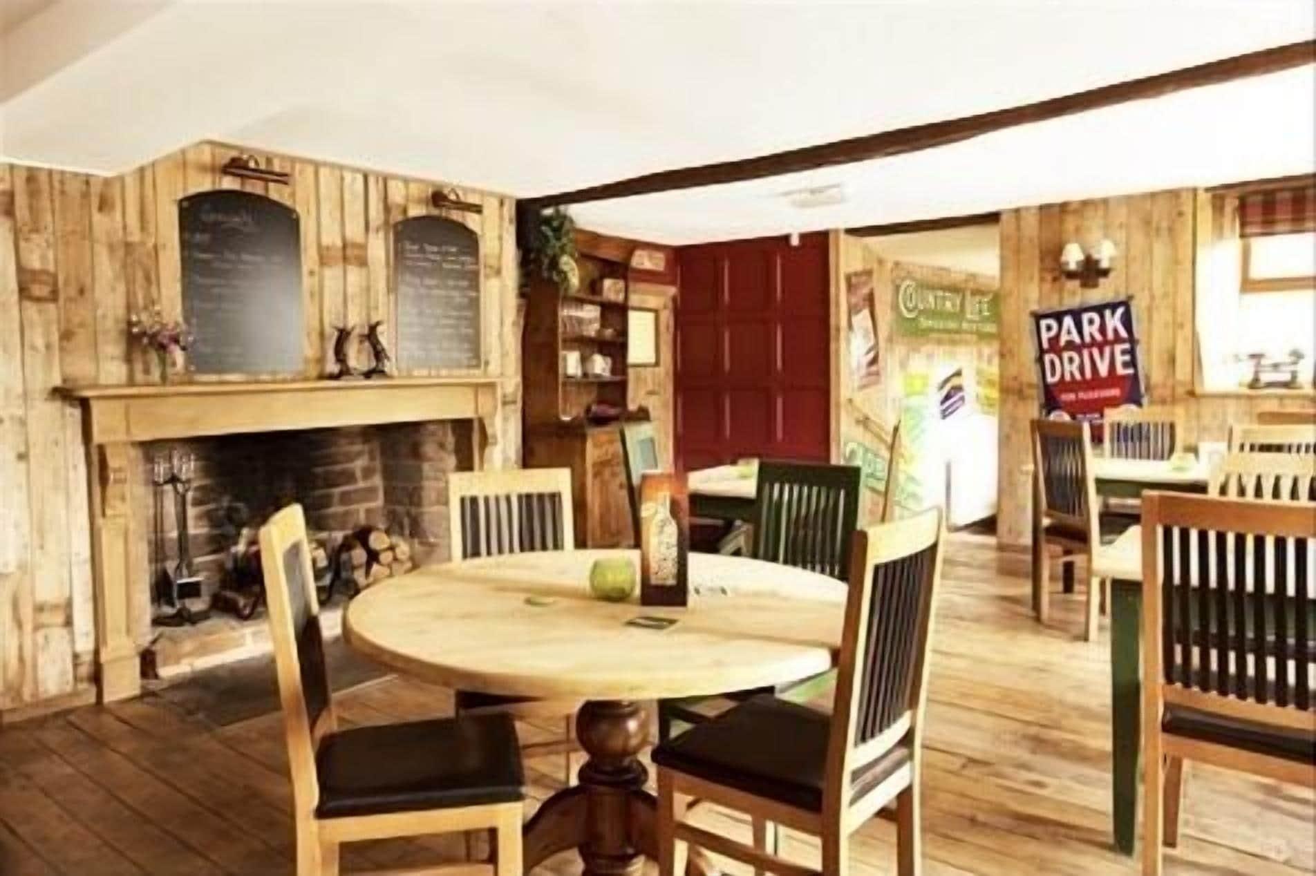 Bar/Salón Harewood End Inn
